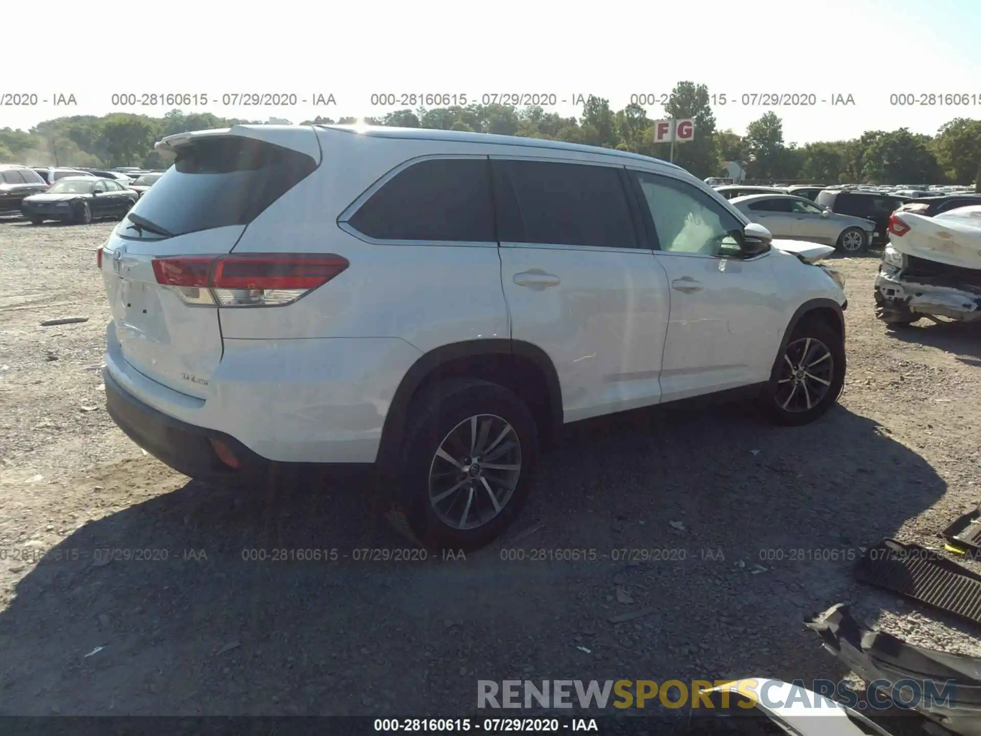 4 Фотография поврежденного автомобиля 5TDJZRFHXKS586167 TOYOTA HIGHLANDER 2019