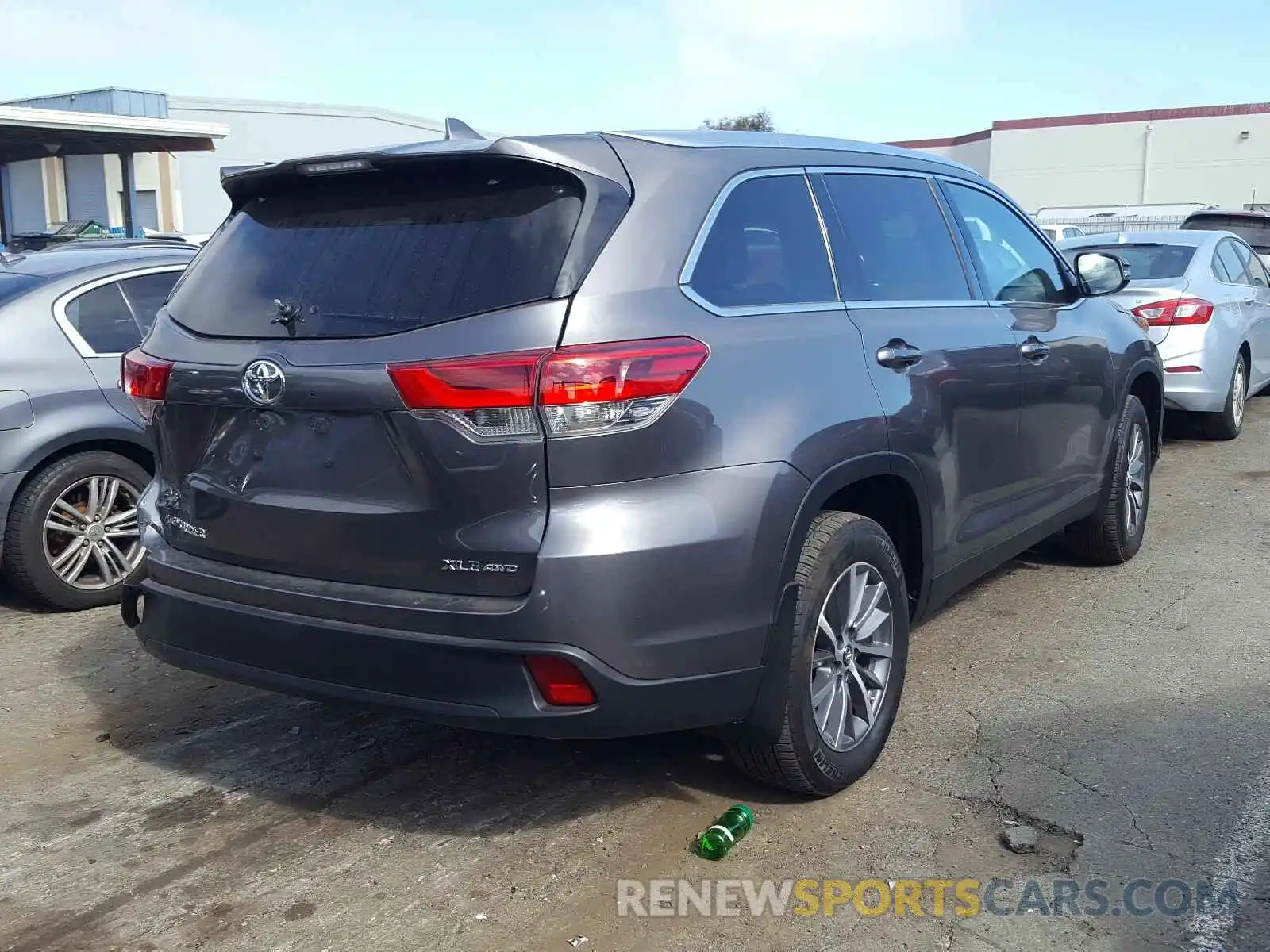 4 Фотография поврежденного автомобиля 5TDJZRFHXKS590669 TOYOTA HIGHLANDER 2019