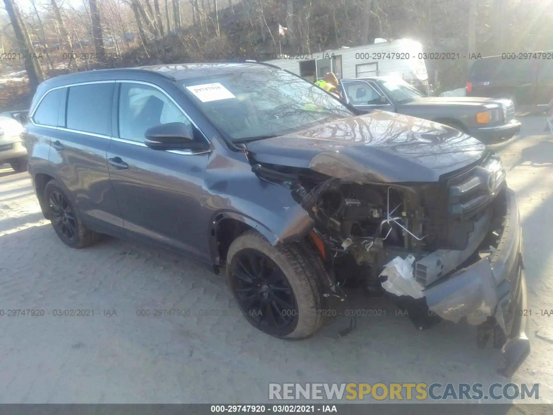 1 Photograph of a damaged car 5TDJZRFHXKS591045 TOYOTA HIGHLANDER 2019