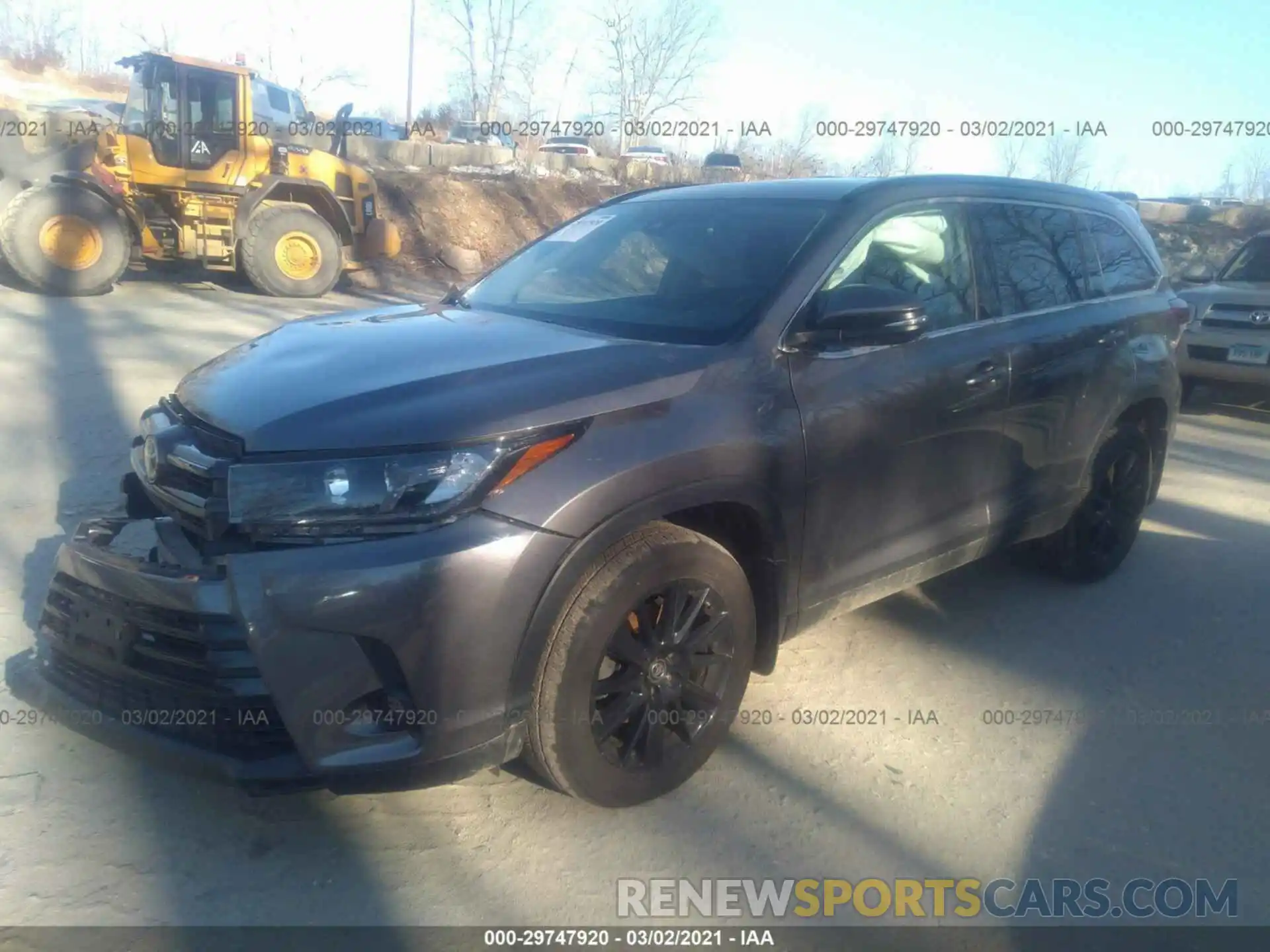 2 Photograph of a damaged car 5TDJZRFHXKS591045 TOYOTA HIGHLANDER 2019