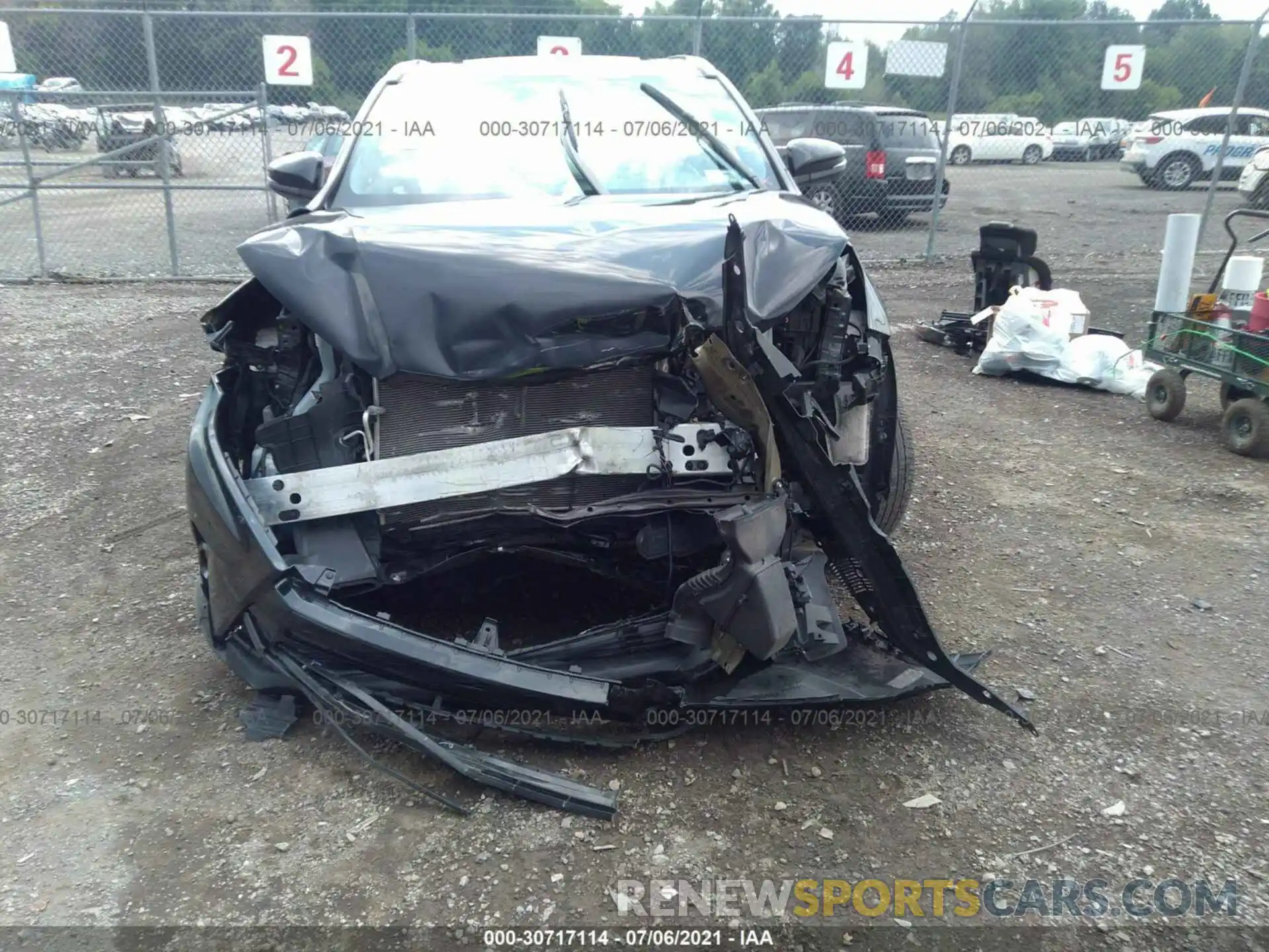 6 Photograph of a damaged car 5TDJZRFHXKS592552 TOYOTA HIGHLANDER 2019