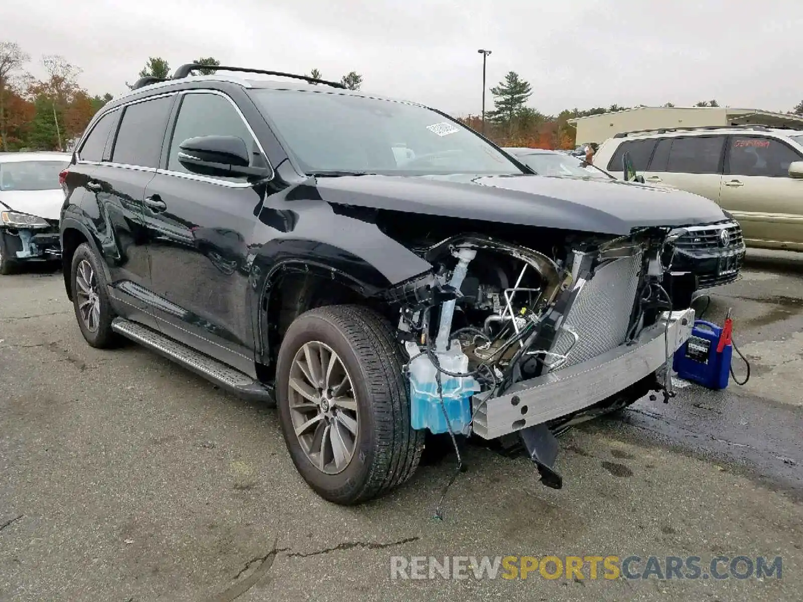 1 Photograph of a damaged car 5TDJZRFHXKS598335 TOYOTA HIGHLANDER 2019