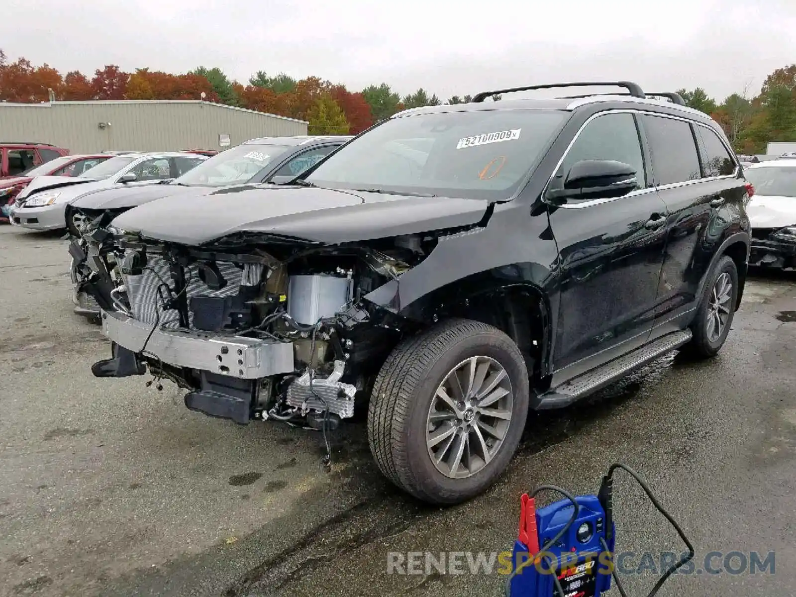 2 Photograph of a damaged car 5TDJZRFHXKS598335 TOYOTA HIGHLANDER 2019