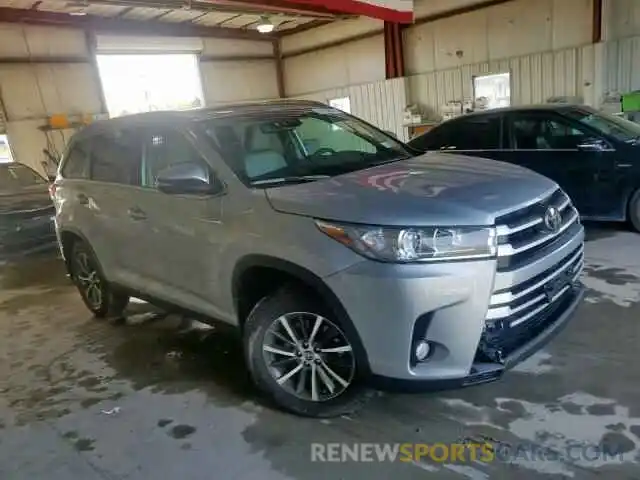 1 Photograph of a damaged car 5TDJZRFHXKS599968 TOYOTA HIGHLANDER 2019