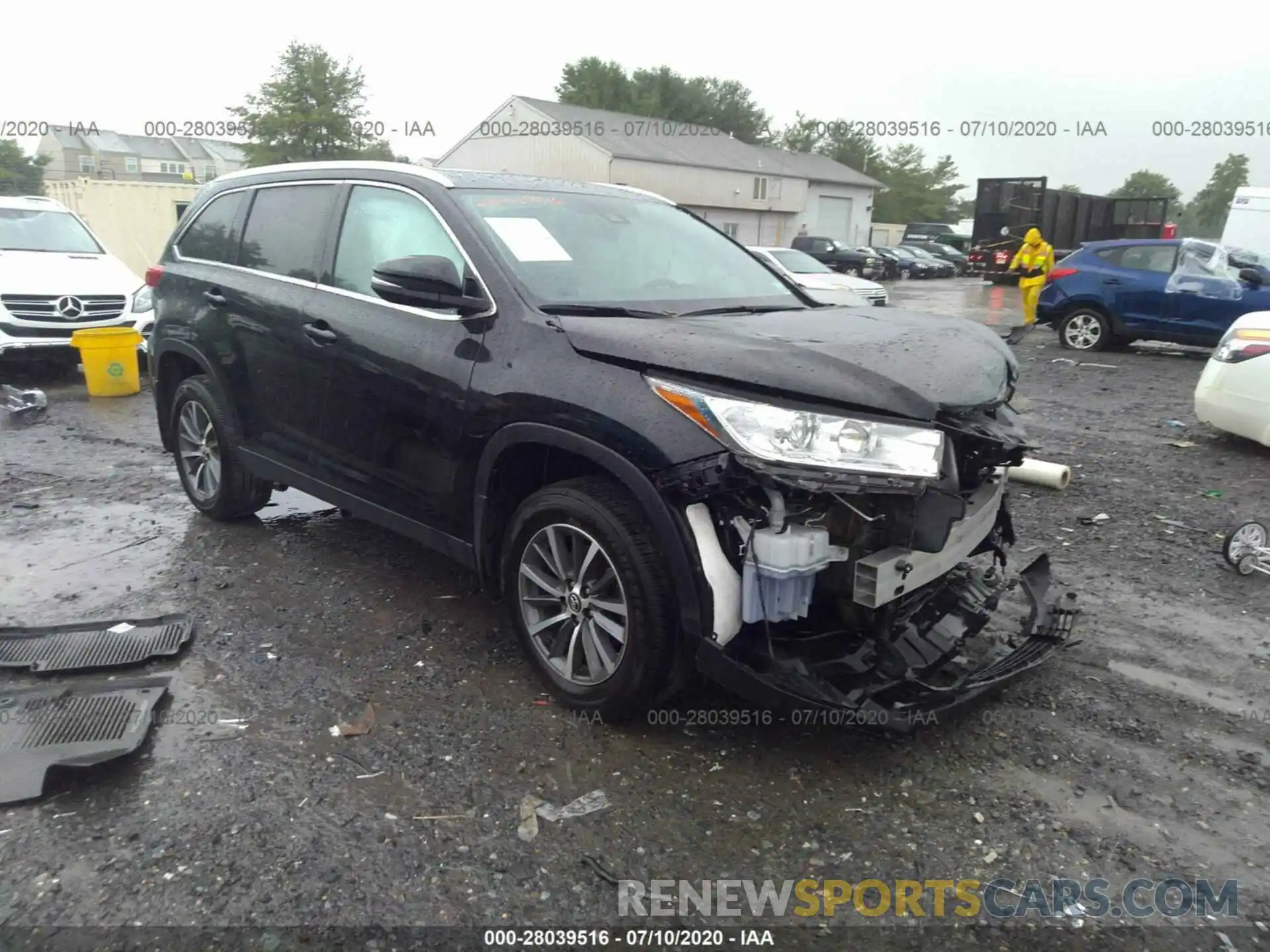 1 Photograph of a damaged car 5TDJZRFHXKS609608 TOYOTA HIGHLANDER 2019