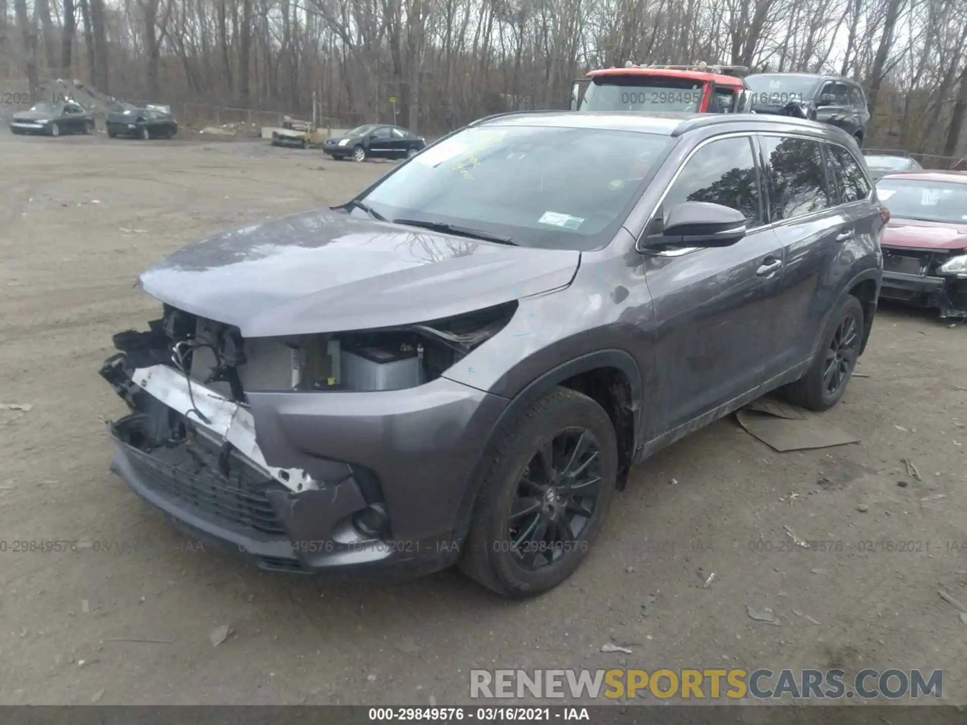 2 Photograph of a damaged car 5TDJZRFHXKS610600 TOYOTA HIGHLANDER 2019