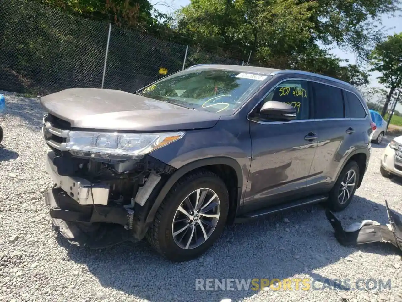 2 Photograph of a damaged car 5TDJZRFHXKS610709 TOYOTA HIGHLANDER 2019