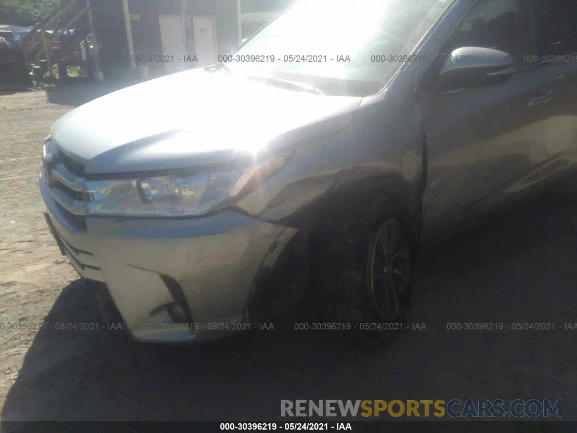 6 Photograph of a damaged car 5TDJZRFHXKS611584 TOYOTA HIGHLANDER 2019