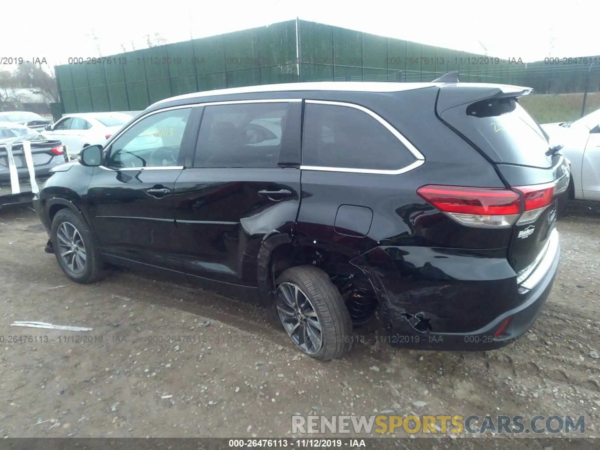 3 Photograph of a damaged car 5TDJZRFHXKS613979 TOYOTA HIGHLANDER 2019