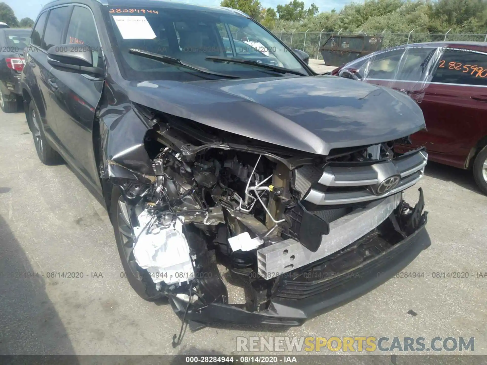 6 Photograph of a damaged car 5TDJZRFHXKS614551 TOYOTA HIGHLANDER 2019