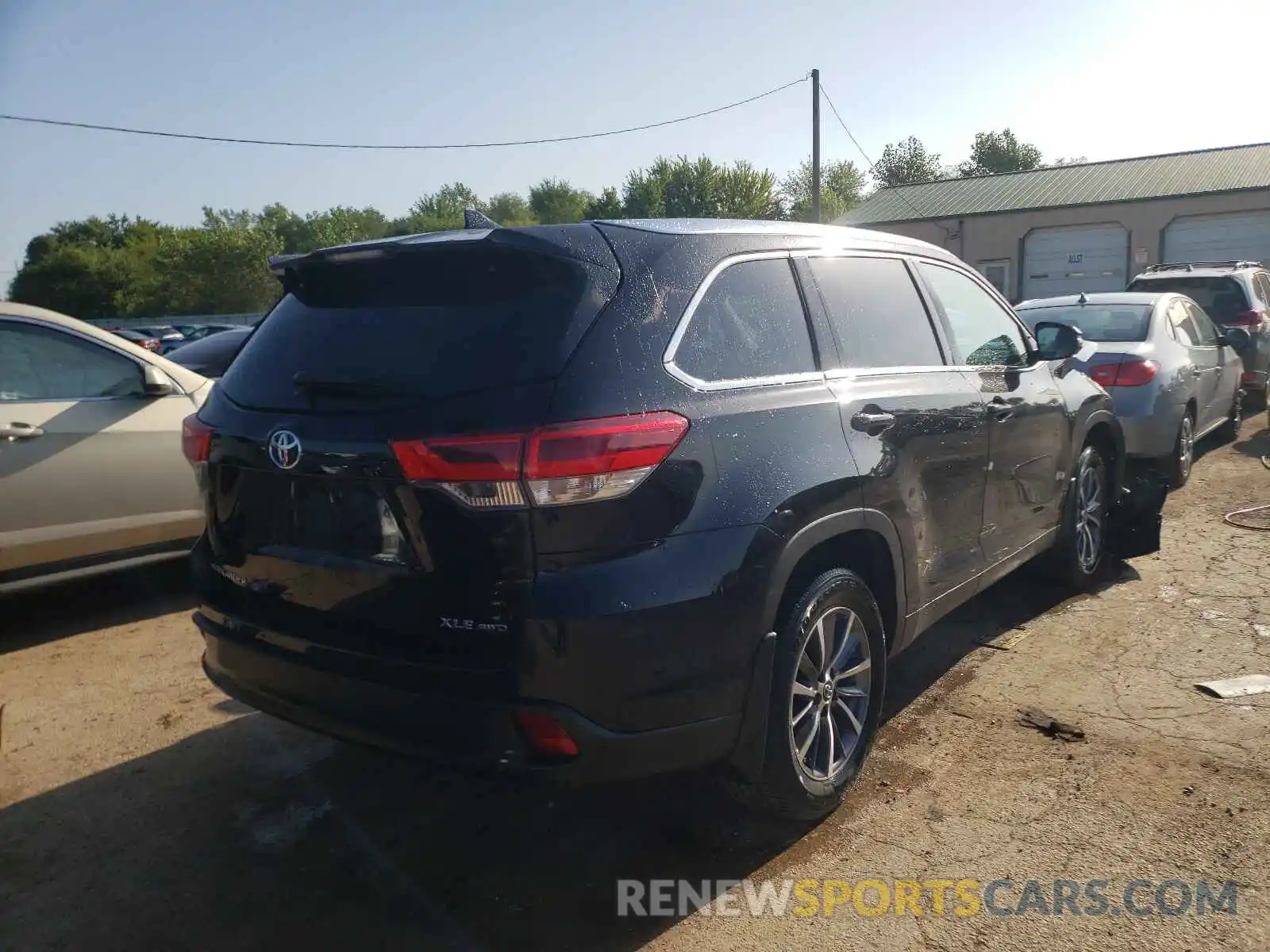 4 Фотография поврежденного автомобиля 5TDJZRFHXKS615506 TOYOTA HIGHLANDER 2019