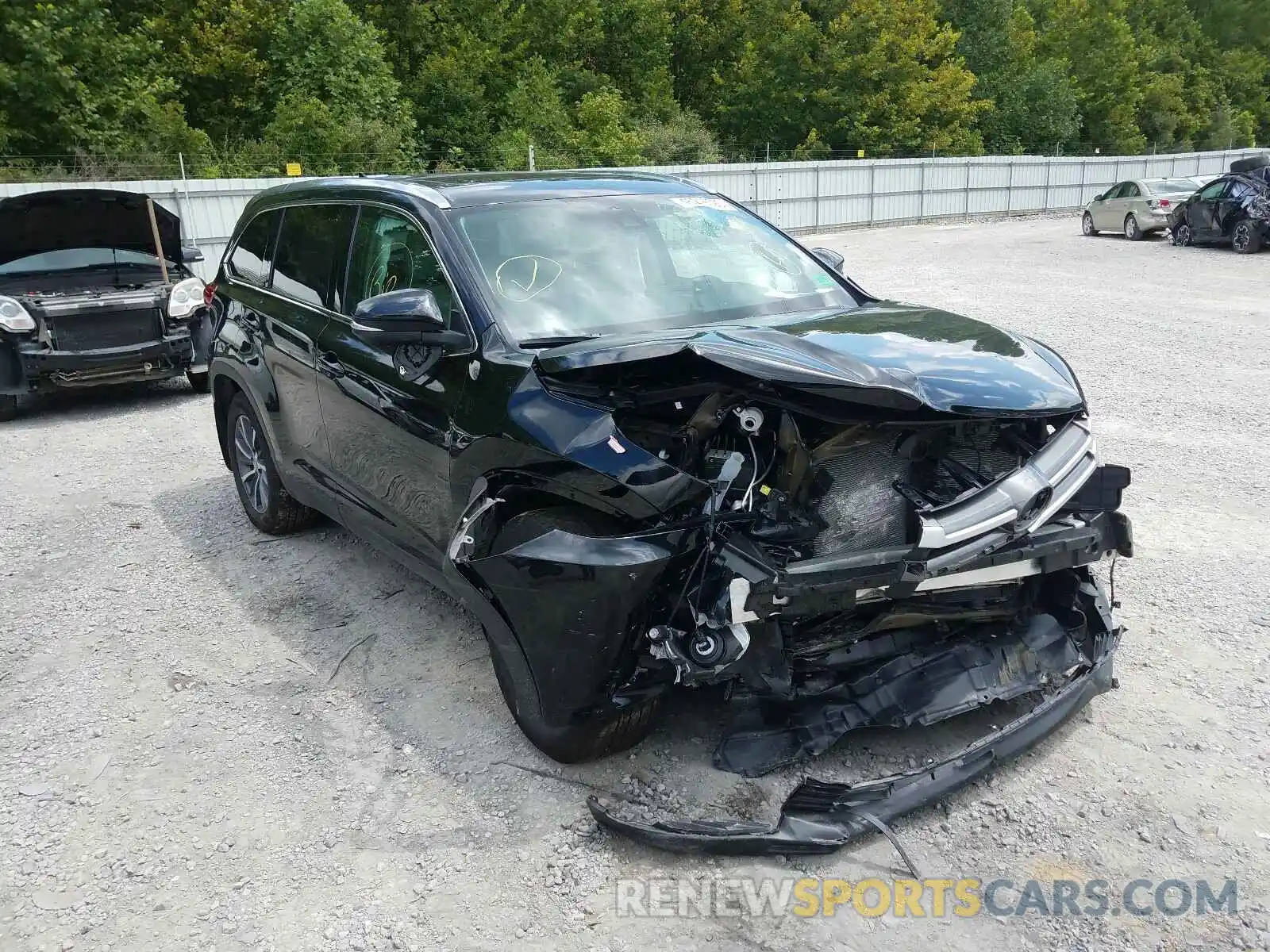 1 Фотография поврежденного автомобиля 5TDJZRFHXKS624514 TOYOTA HIGHLANDER 2019