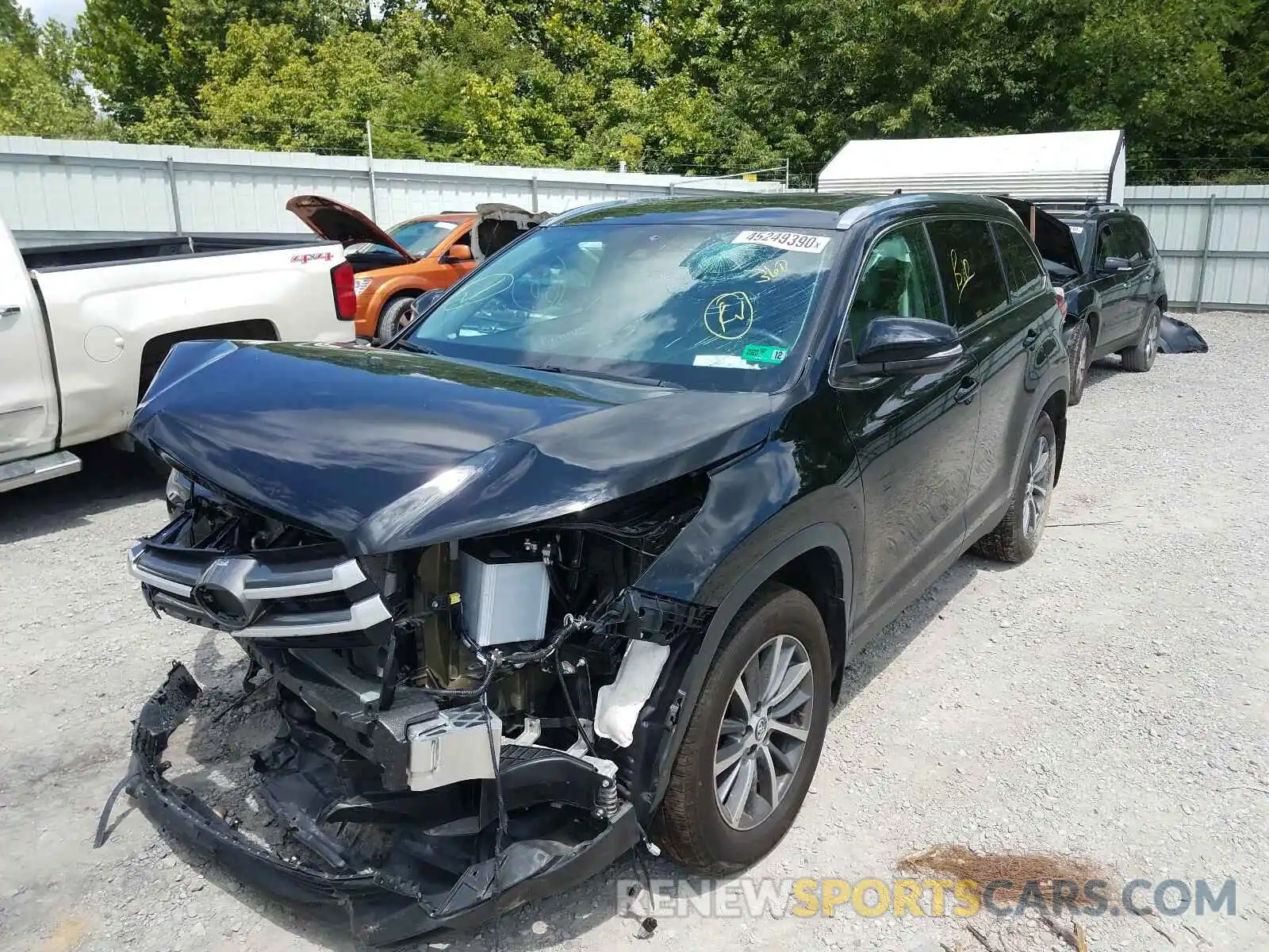 2 Фотография поврежденного автомобиля 5TDJZRFHXKS624514 TOYOTA HIGHLANDER 2019