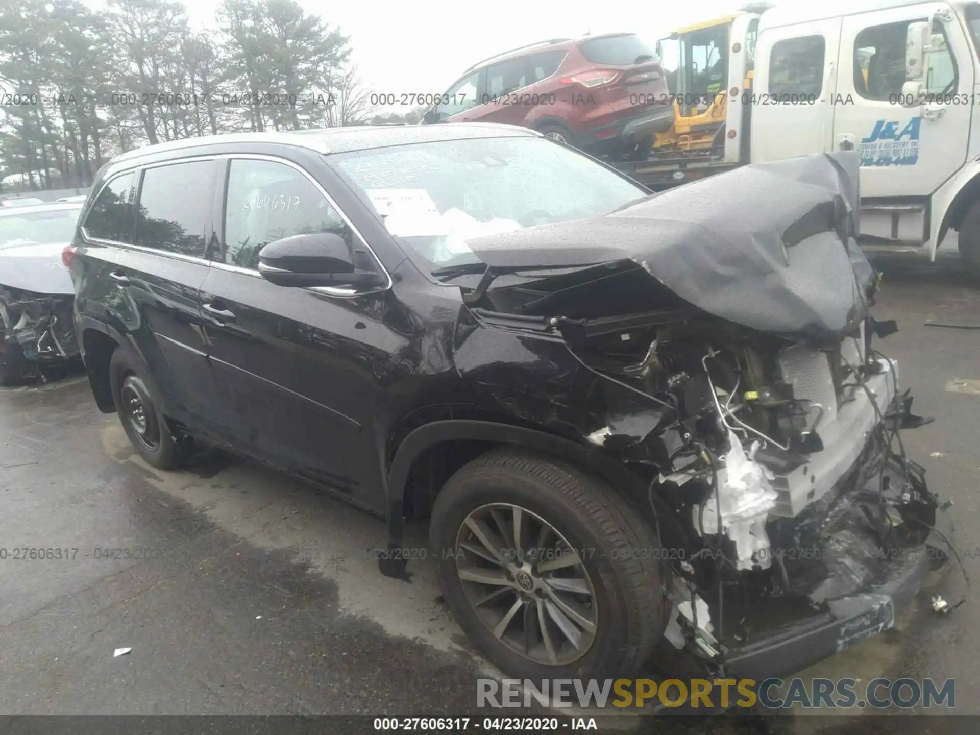 1 Photograph of a damaged car 5TDJZRFHXKS626568 TOYOTA HIGHLANDER 2019