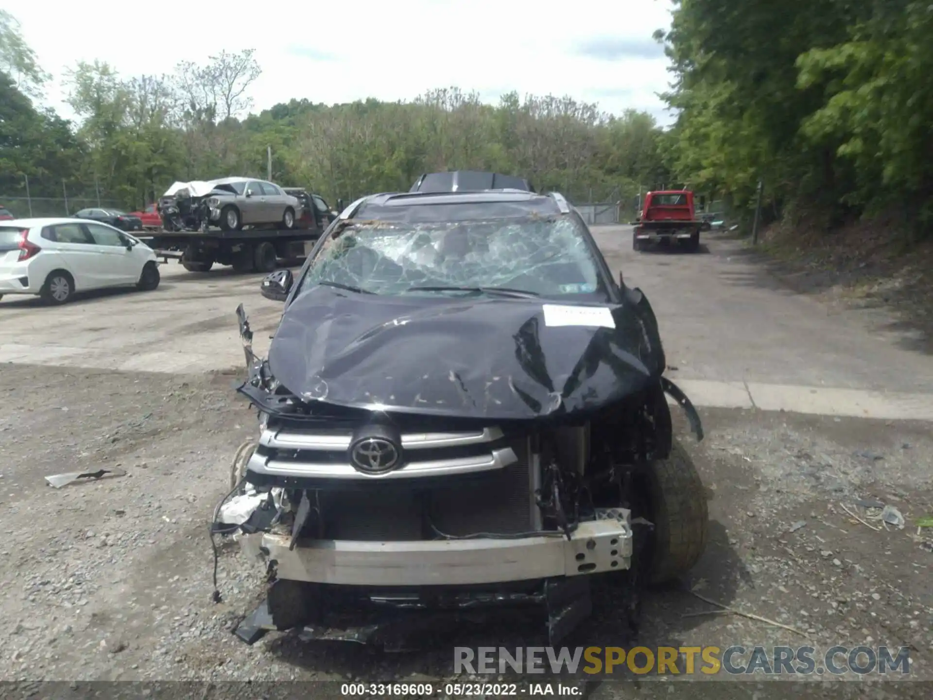 6 Photograph of a damaged car 5TDJZRFHXKS710678 TOYOTA HIGHLANDER 2019