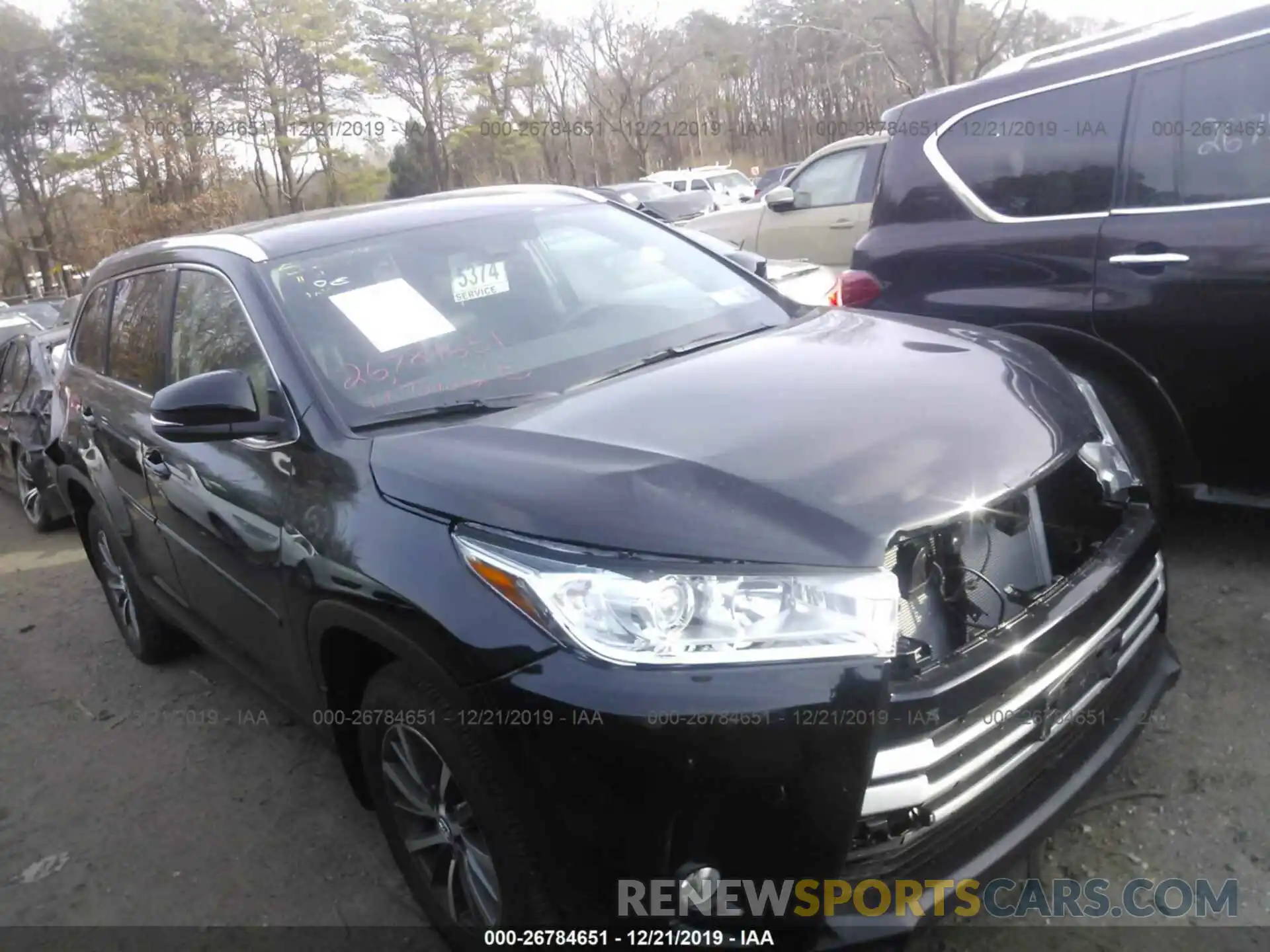 1 Photograph of a damaged car 5TDJZRFHXKS717890 TOYOTA HIGHLANDER 2019