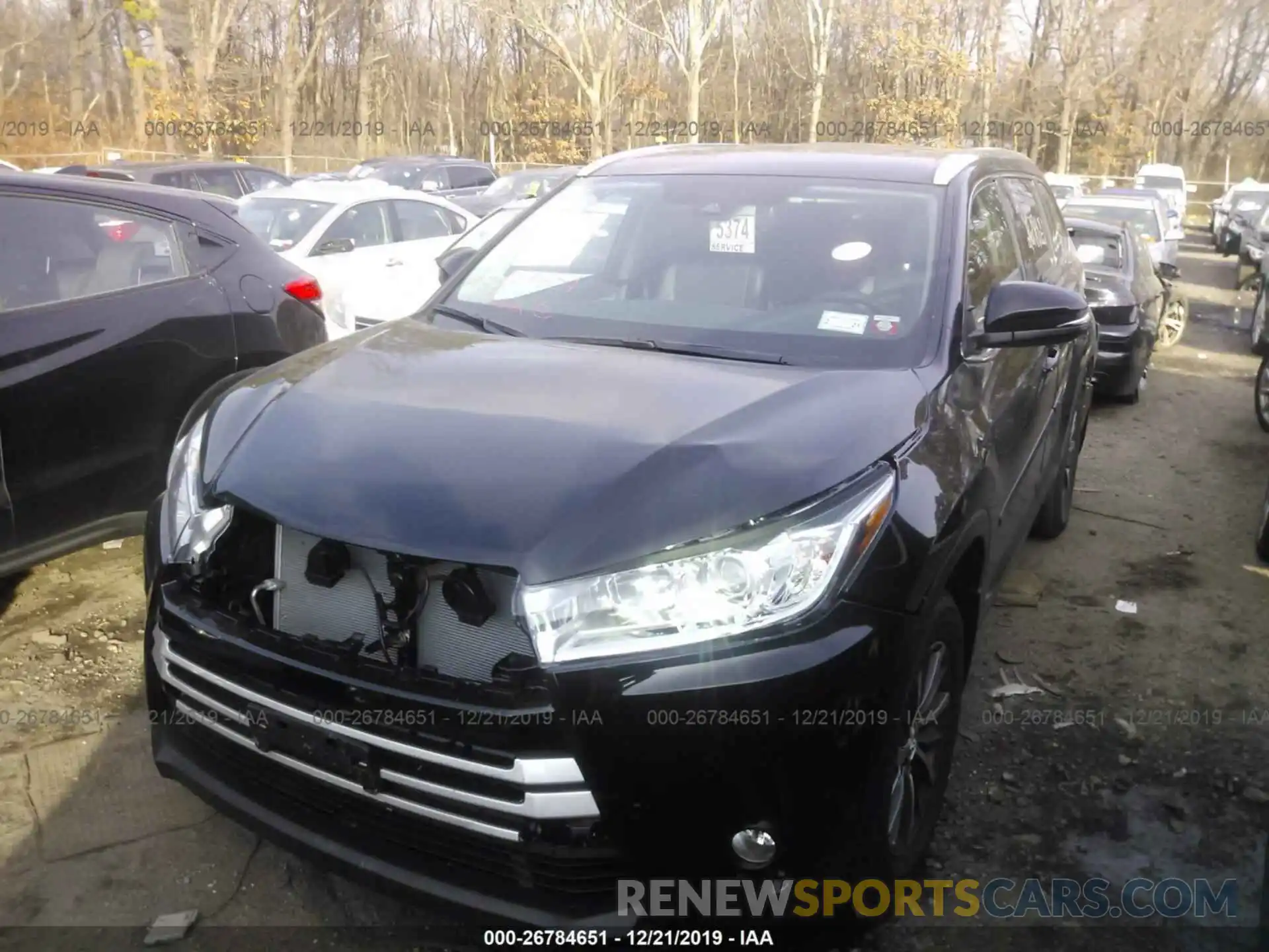 2 Photograph of a damaged car 5TDJZRFHXKS717890 TOYOTA HIGHLANDER 2019