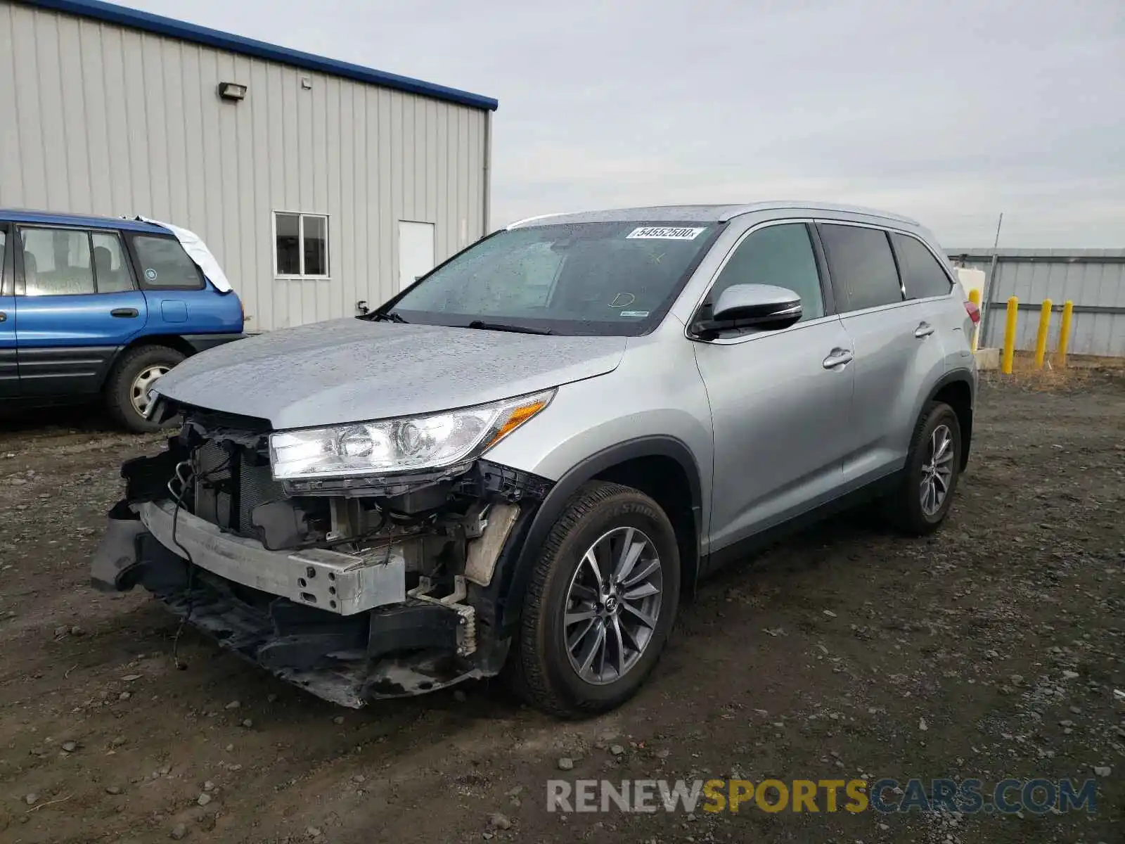 2 Photograph of a damaged car 5TDJZRFHXKS720238 TOYOTA HIGHLANDER 2019