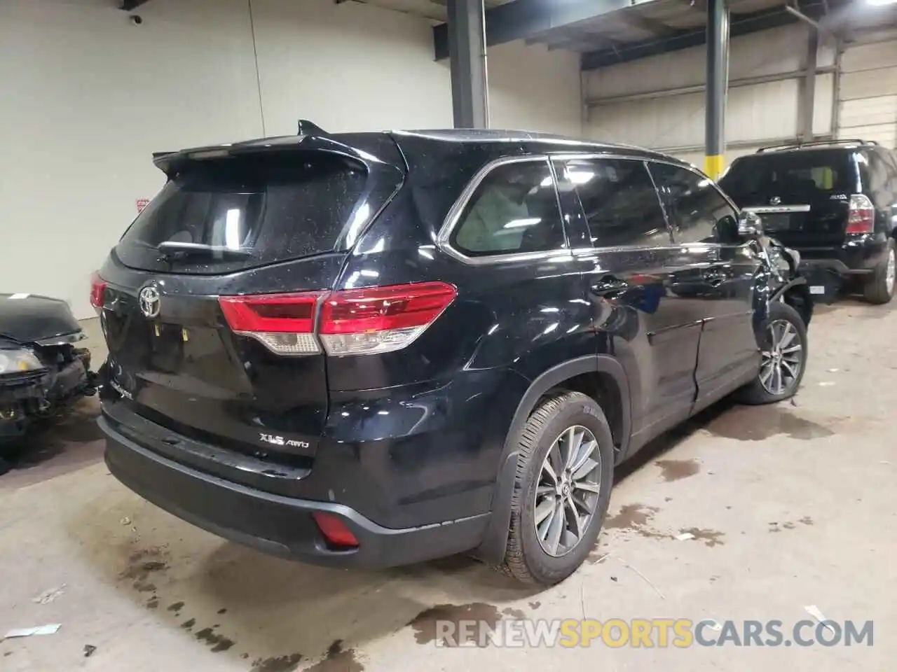 4 Фотография поврежденного автомобиля 5TDJZRFHXKS728498 TOYOTA HIGHLANDER 2019