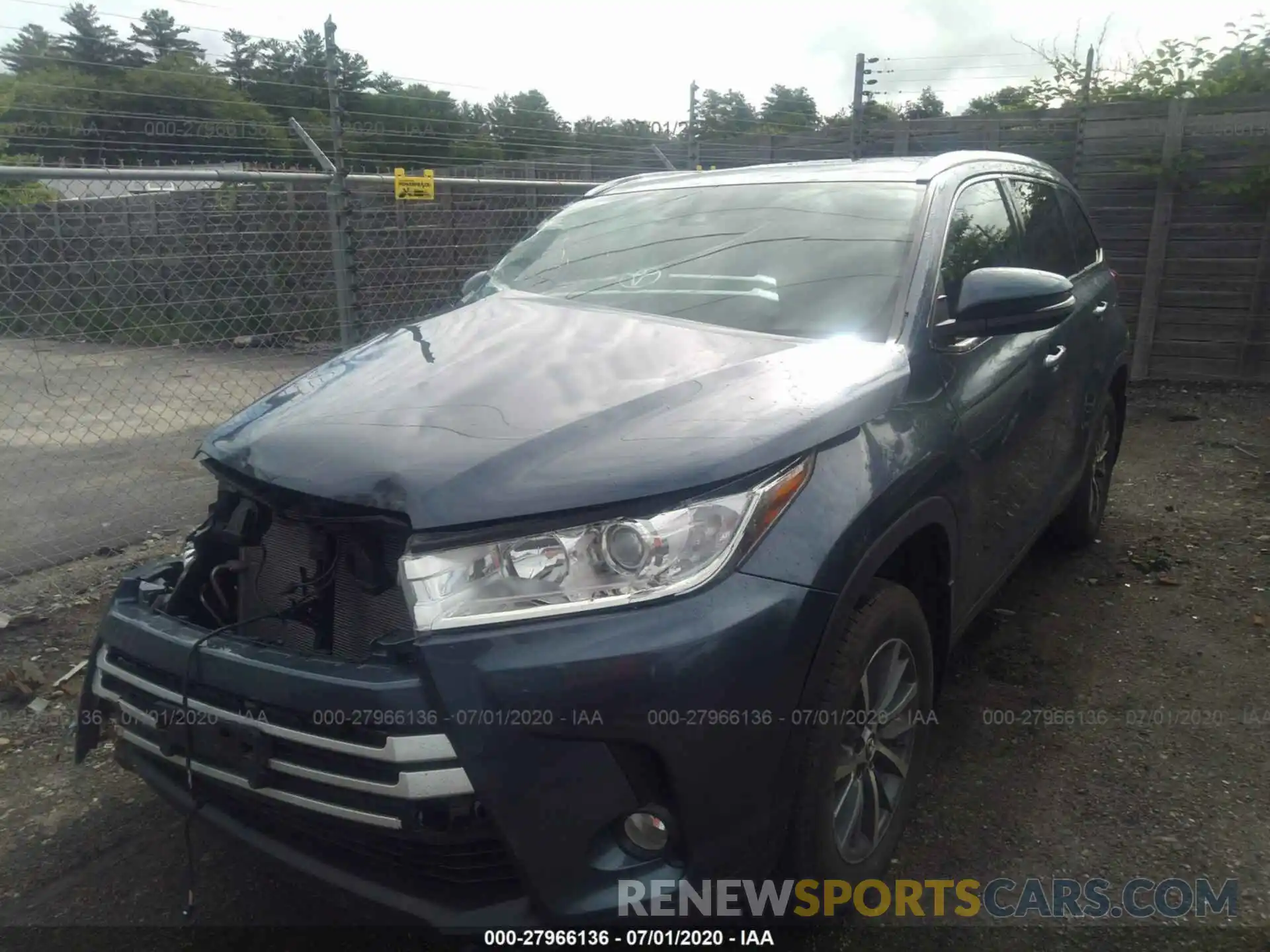 2 Photograph of a damaged car 5TDJZRFHXKS731241 TOYOTA HIGHLANDER 2019