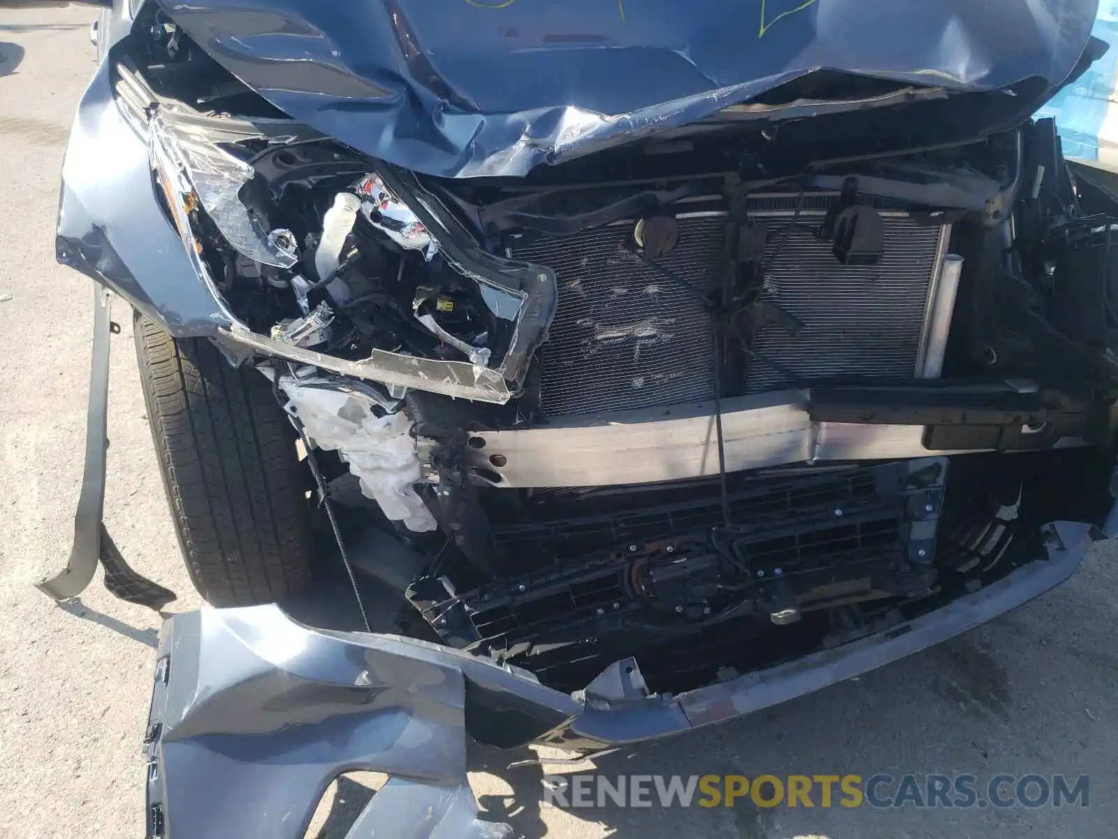 9 Photograph of a damaged car 5TDJZRFHXKS741302 TOYOTA HIGHLANDER 2019