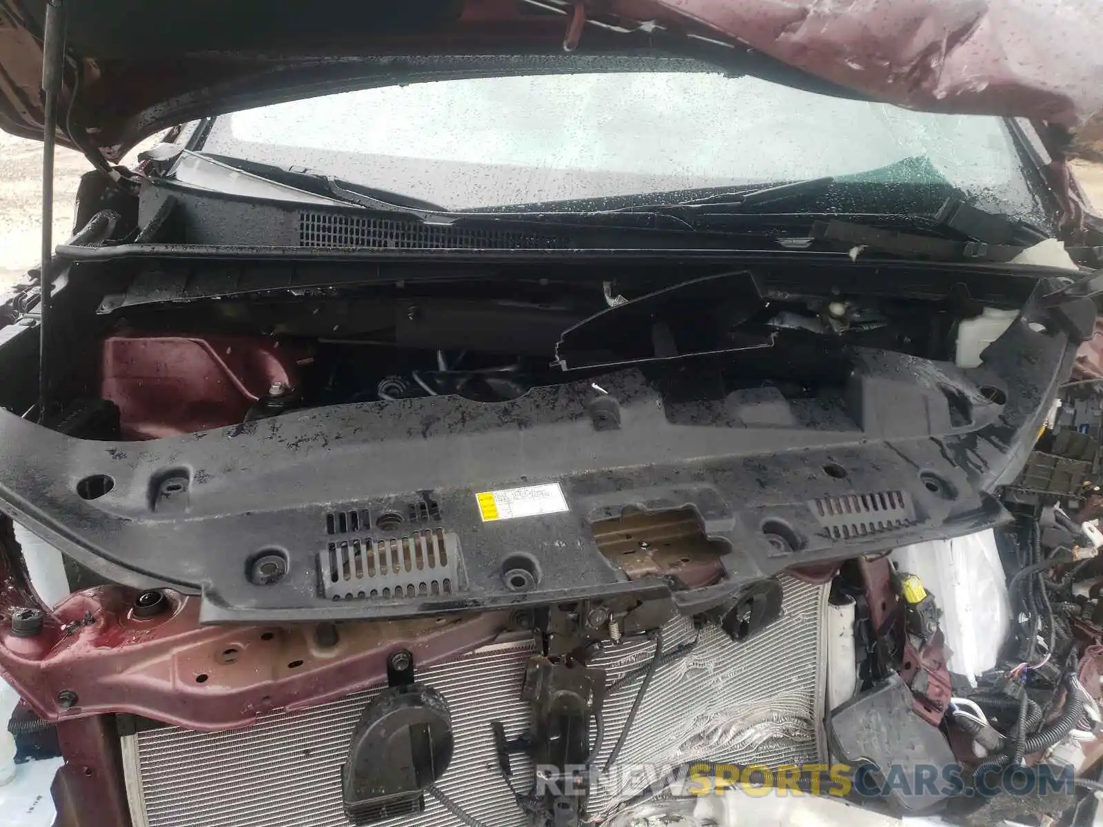 7 Photograph of a damaged car 5TDJZRFHXKS743387 TOYOTA HIGHLANDER 2019