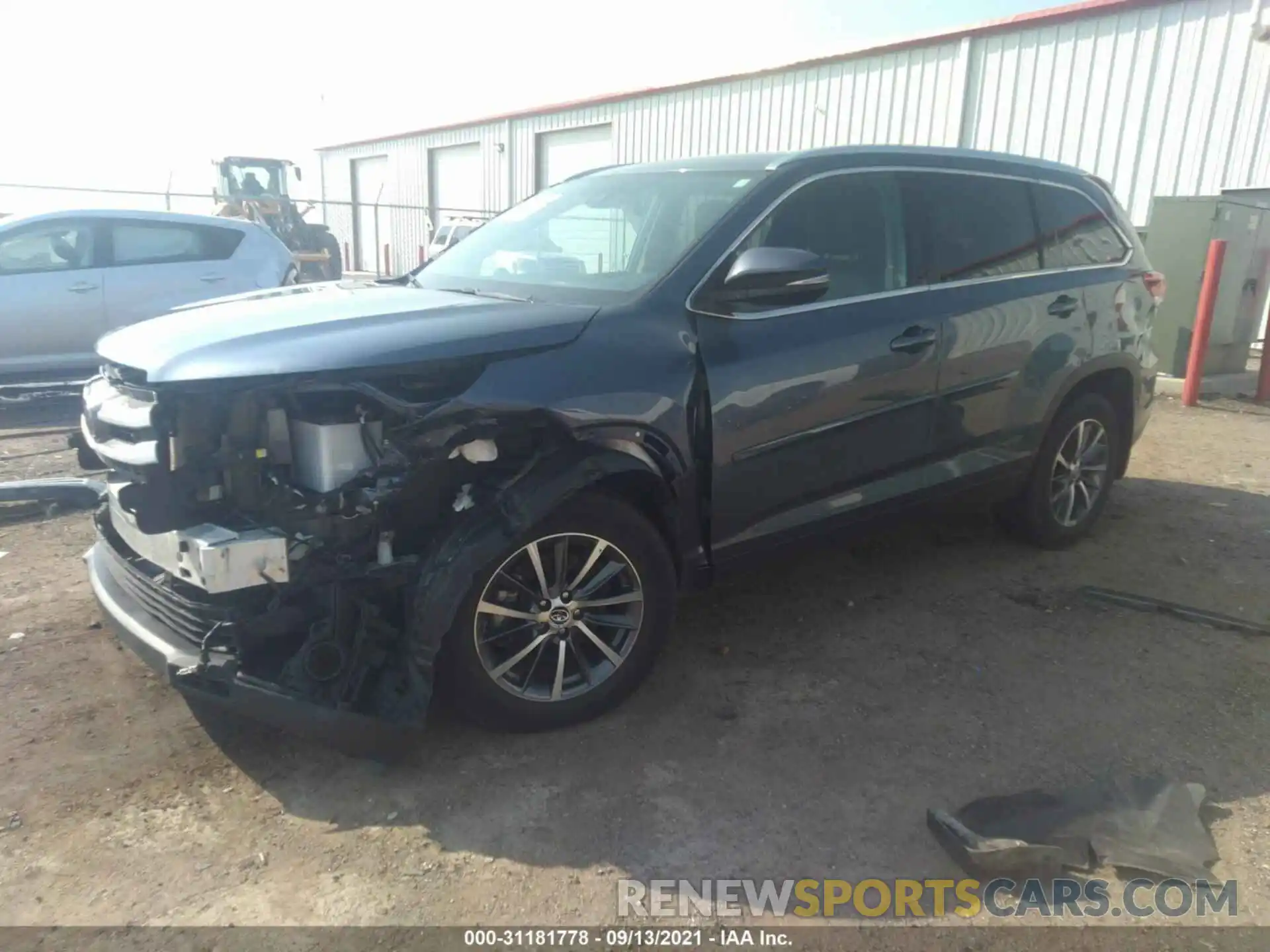 2 Photograph of a damaged car 5TDJZRFHXKS747357 TOYOTA HIGHLANDER 2019