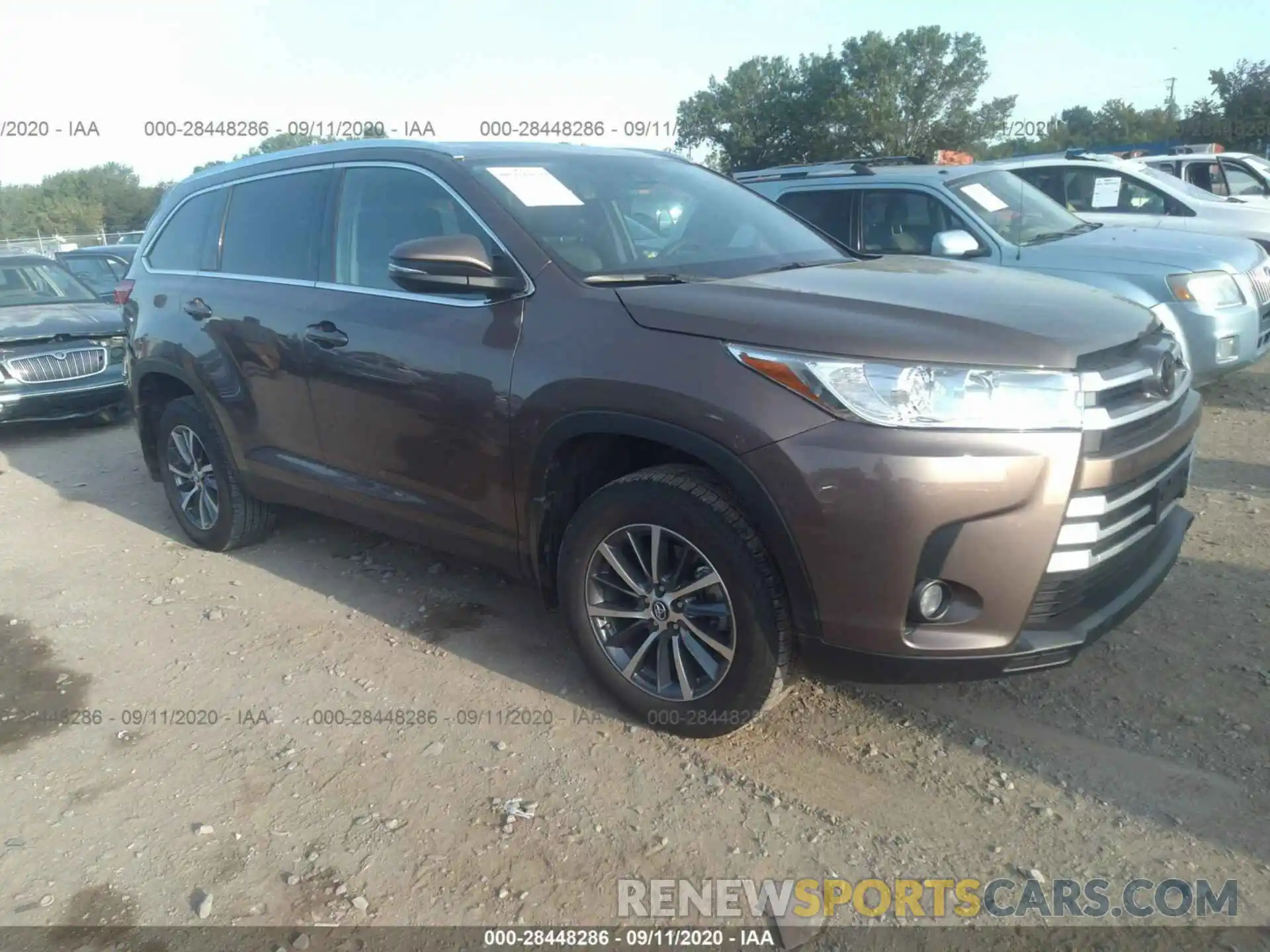 1 Photograph of a damaged car 5TDJZRFHXKS918530 TOYOTA HIGHLANDER 2019