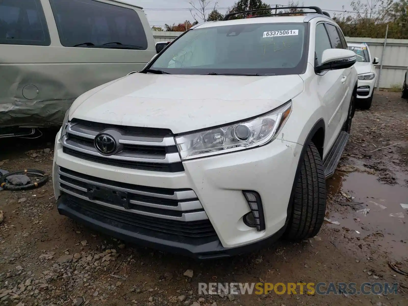 2 Фотография поврежденного автомобиля 5TDJZRFHXKS932170 TOYOTA HIGHLANDER 2019