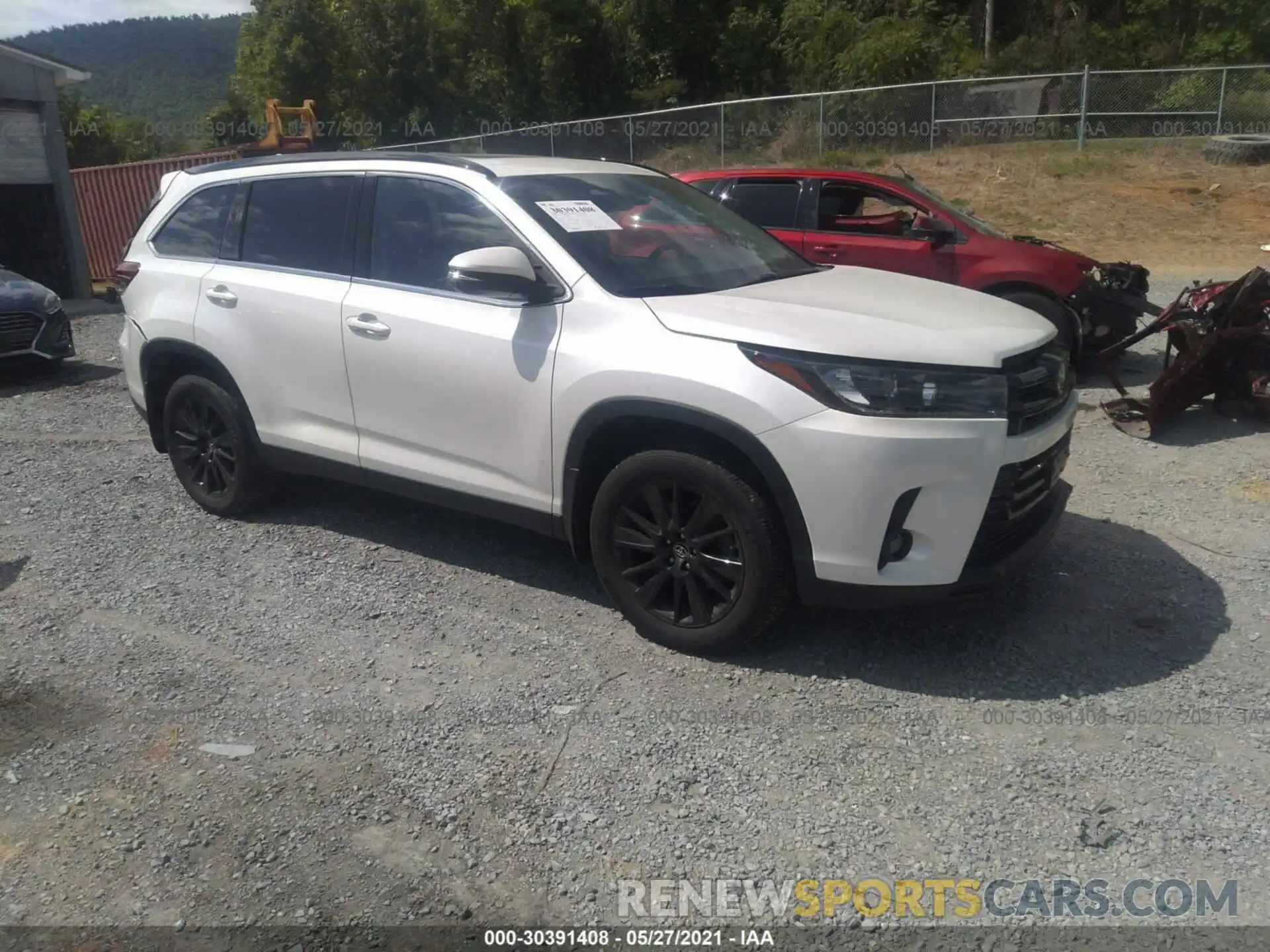 1 Photograph of a damaged car 5TDJZRFHXKS937613 TOYOTA HIGHLANDER 2019