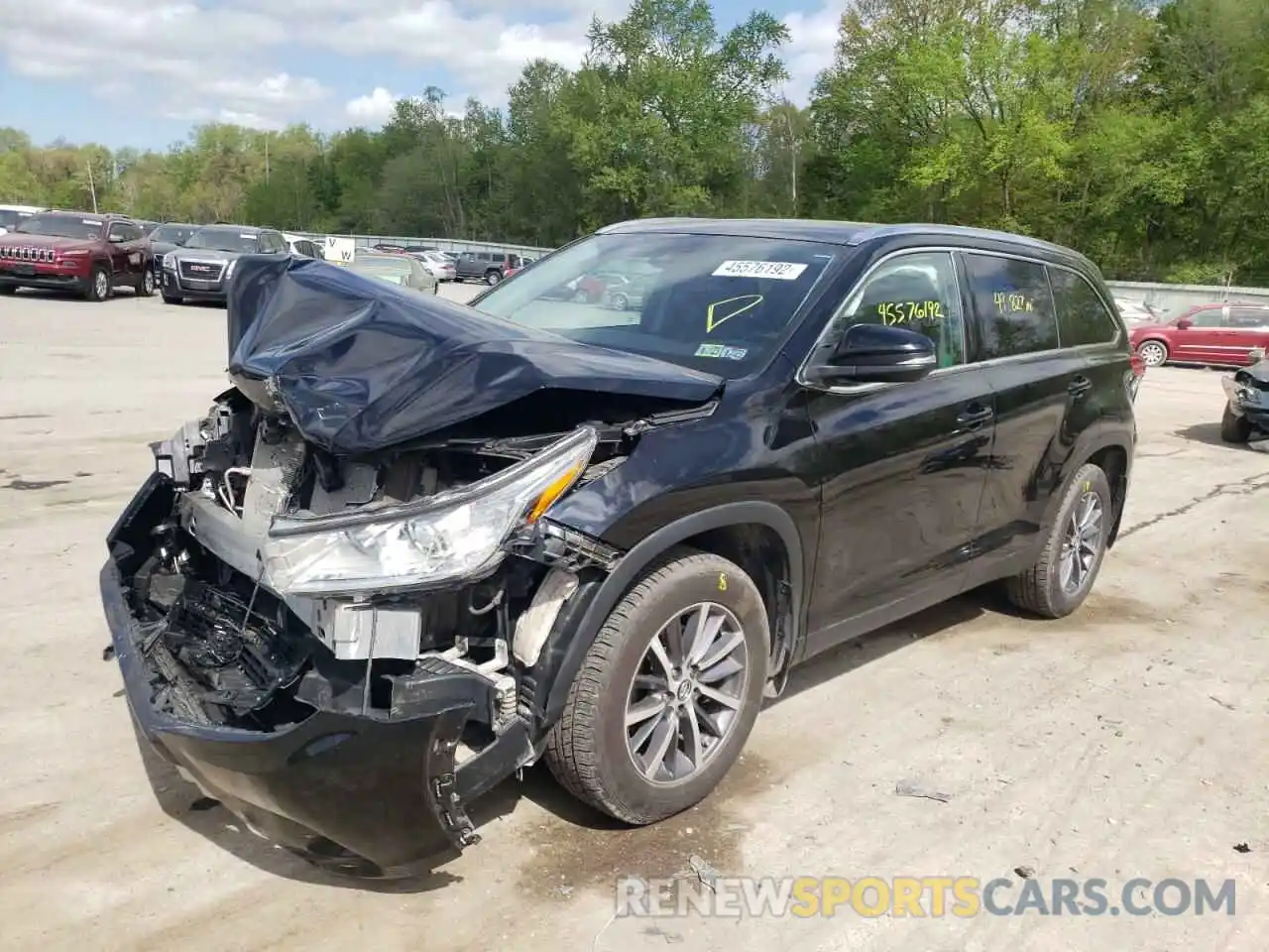 2 Photograph of a damaged car 5TDJZRFHXKS954508 TOYOTA HIGHLANDER 2019