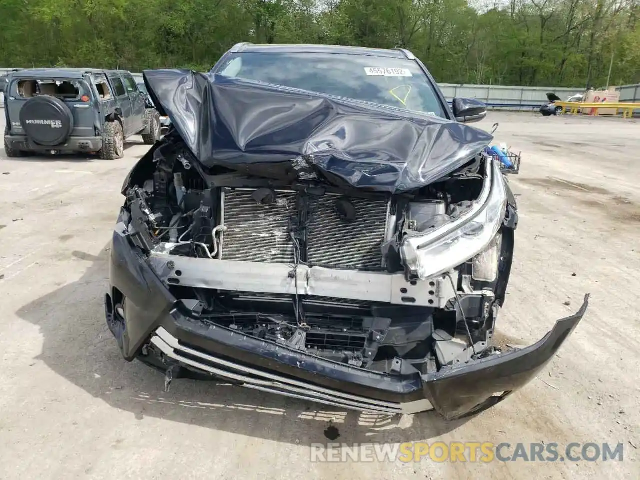 9 Photograph of a damaged car 5TDJZRFHXKS954508 TOYOTA HIGHLANDER 2019