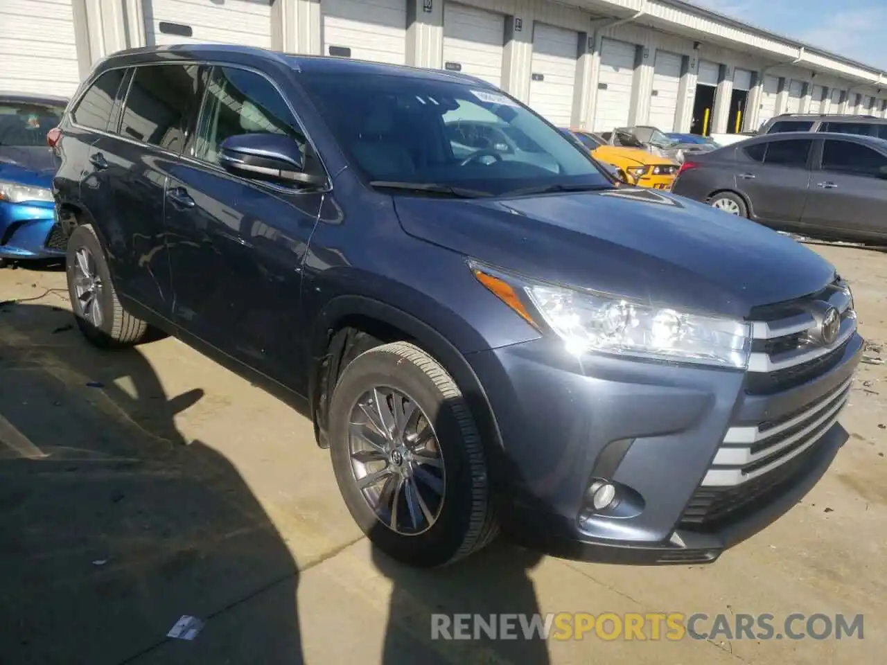 1 Photograph of a damaged car 5TDJZRFHXKS958204 TOYOTA HIGHLANDER 2019