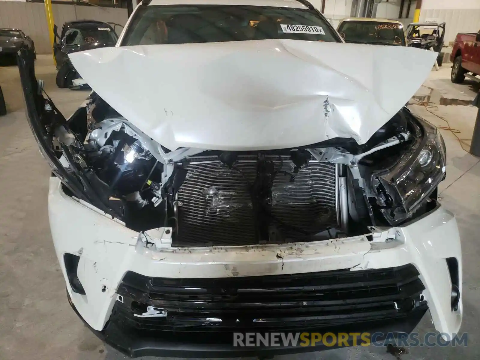 7 Photograph of a damaged car 5TDJZRFHXKS967887 TOYOTA HIGHLANDER 2019