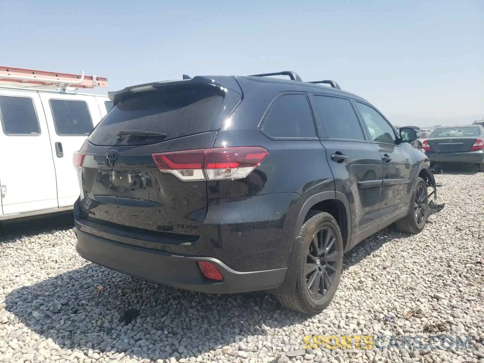 4 Фотография поврежденного автомобиля 5TDJZRFHXKS992742 TOYOTA HIGHLANDER 2019