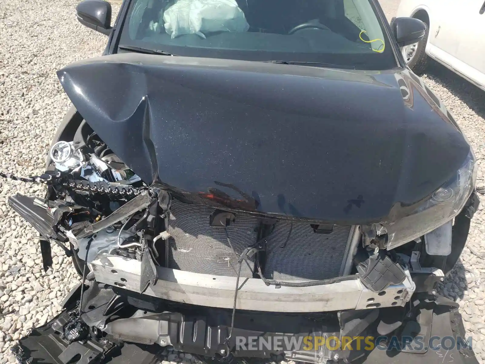 7 Photograph of a damaged car 5TDJZRFHXKS992742 TOYOTA HIGHLANDER 2019