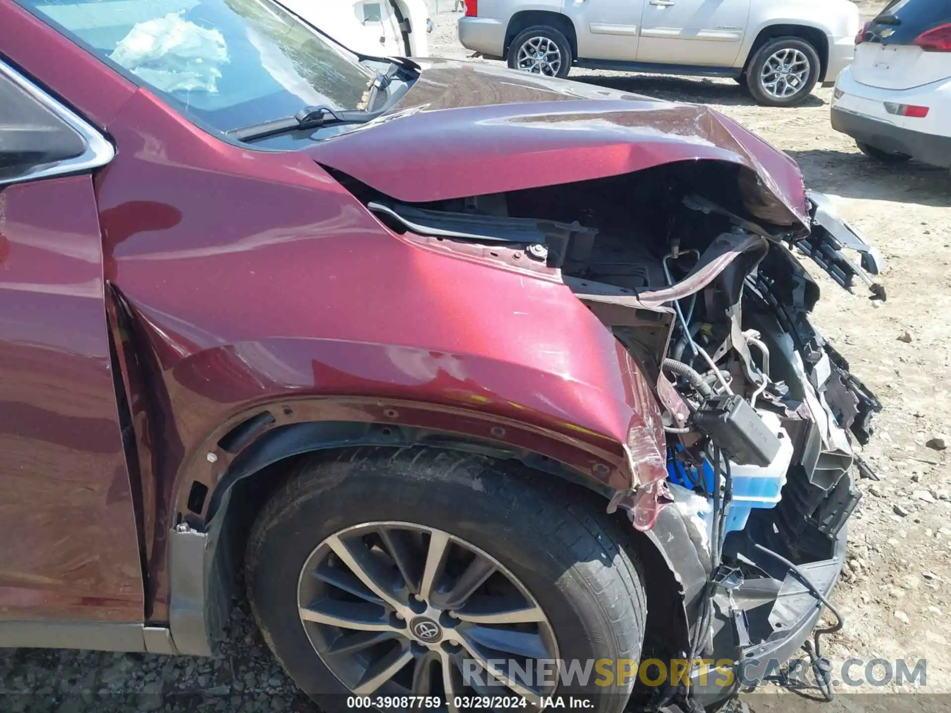 18 Фотография поврежденного автомобиля 5TDKZRFH0KS290806 TOYOTA HIGHLANDER 2019