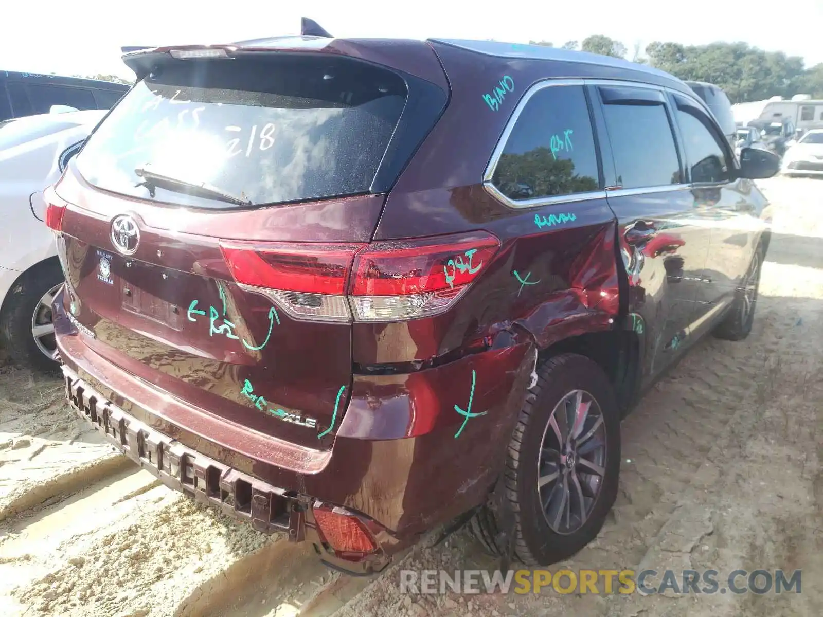 4 Фотография поврежденного автомобиля 5TDKZRFH0KS302940 TOYOTA HIGHLANDER 2019