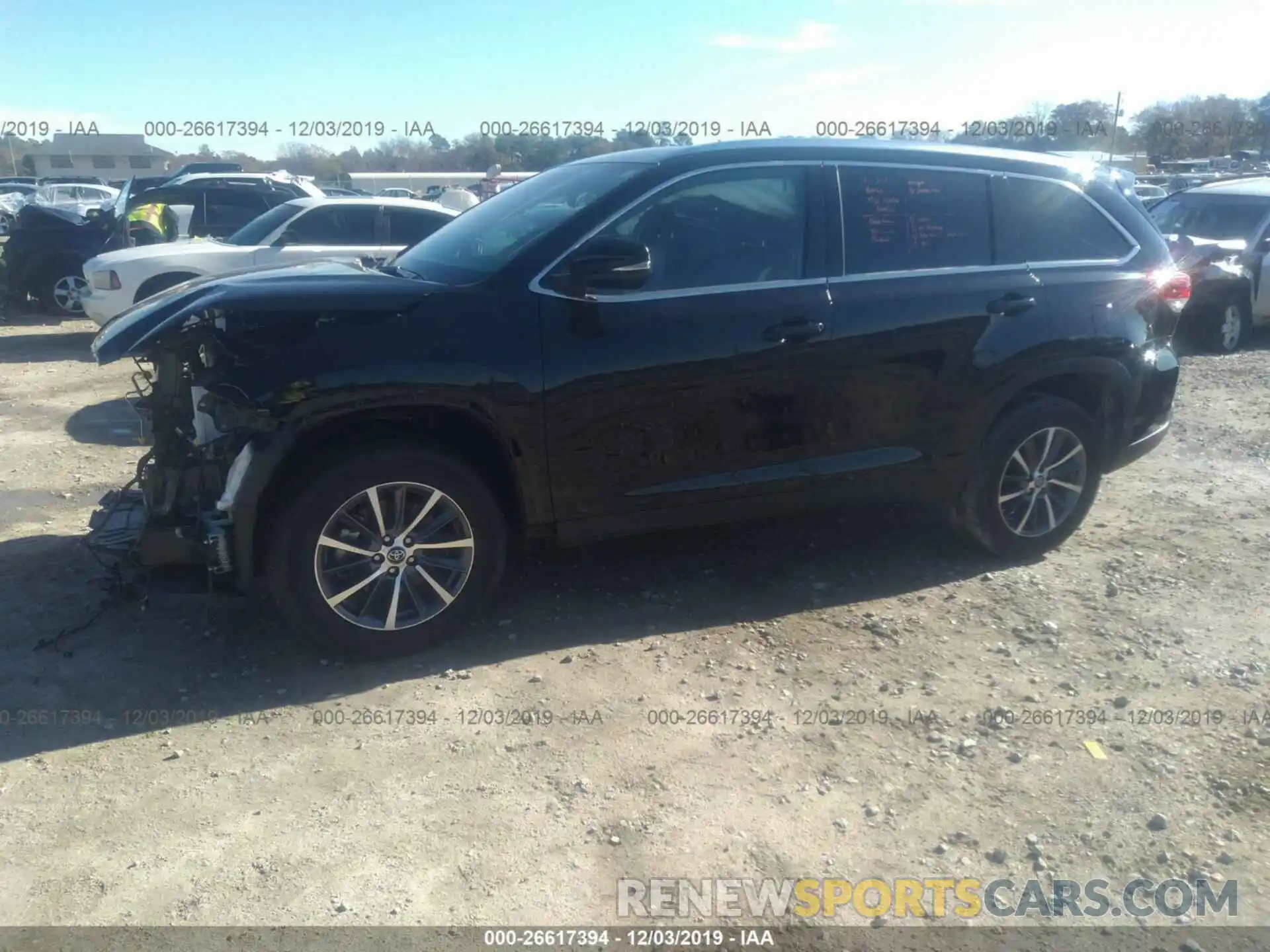 2 Photograph of a damaged car 5TDKZRFH0KS306471 TOYOTA HIGHLANDER 2019