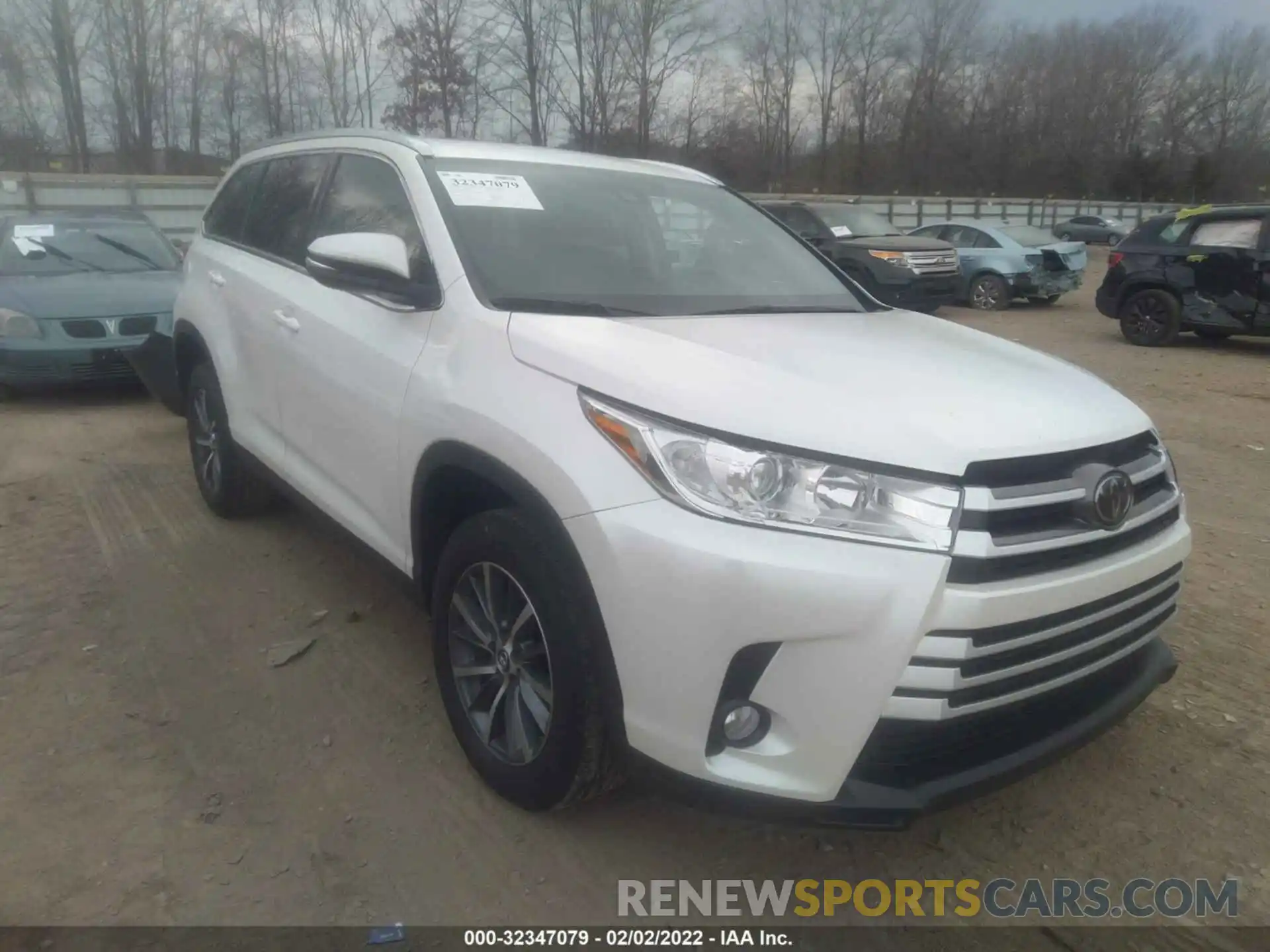 1 Фотография поврежденного автомобиля 5TDKZRFH0KS314036 TOYOTA HIGHLANDER 2019