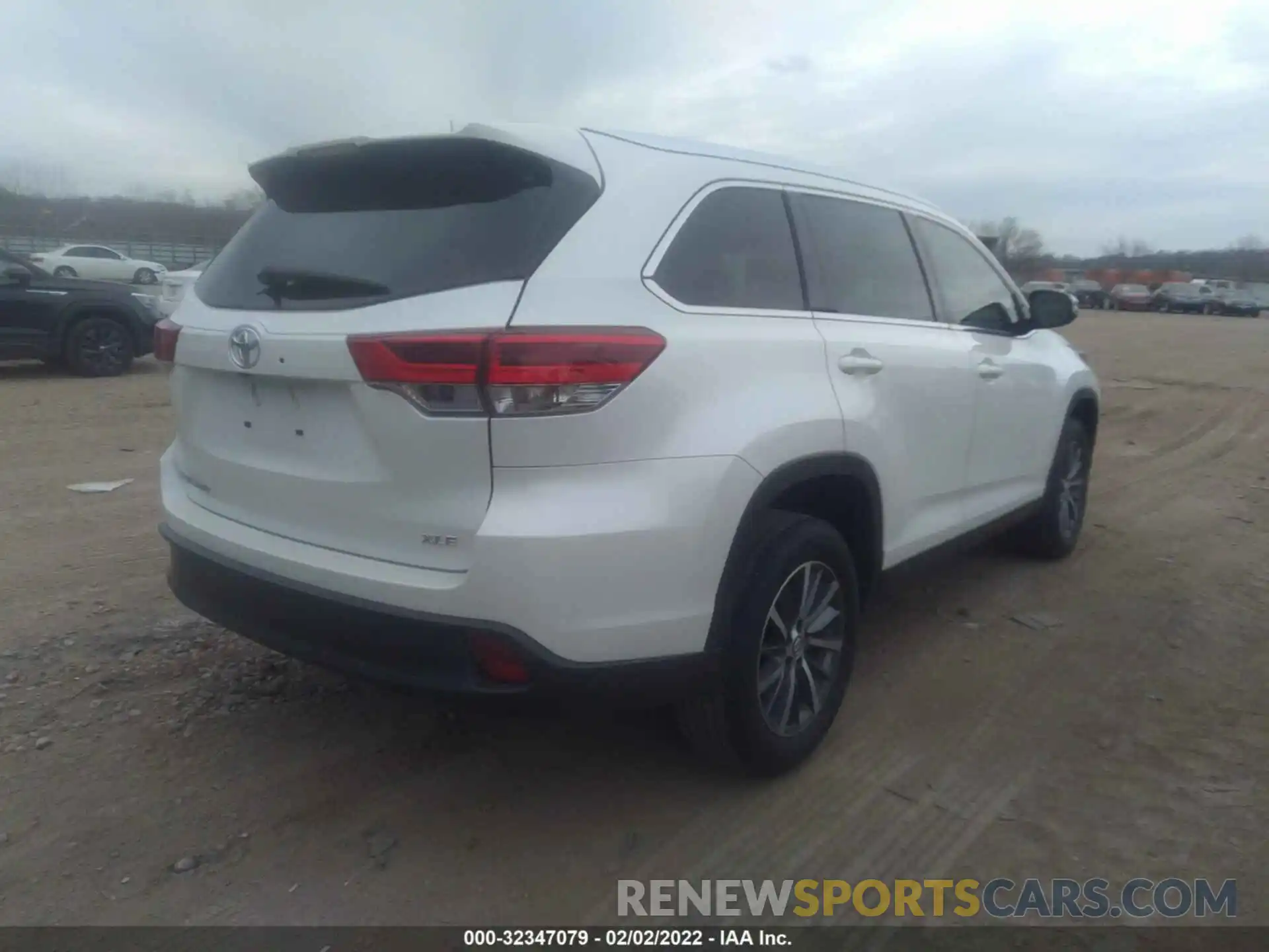 4 Фотография поврежденного автомобиля 5TDKZRFH0KS314036 TOYOTA HIGHLANDER 2019