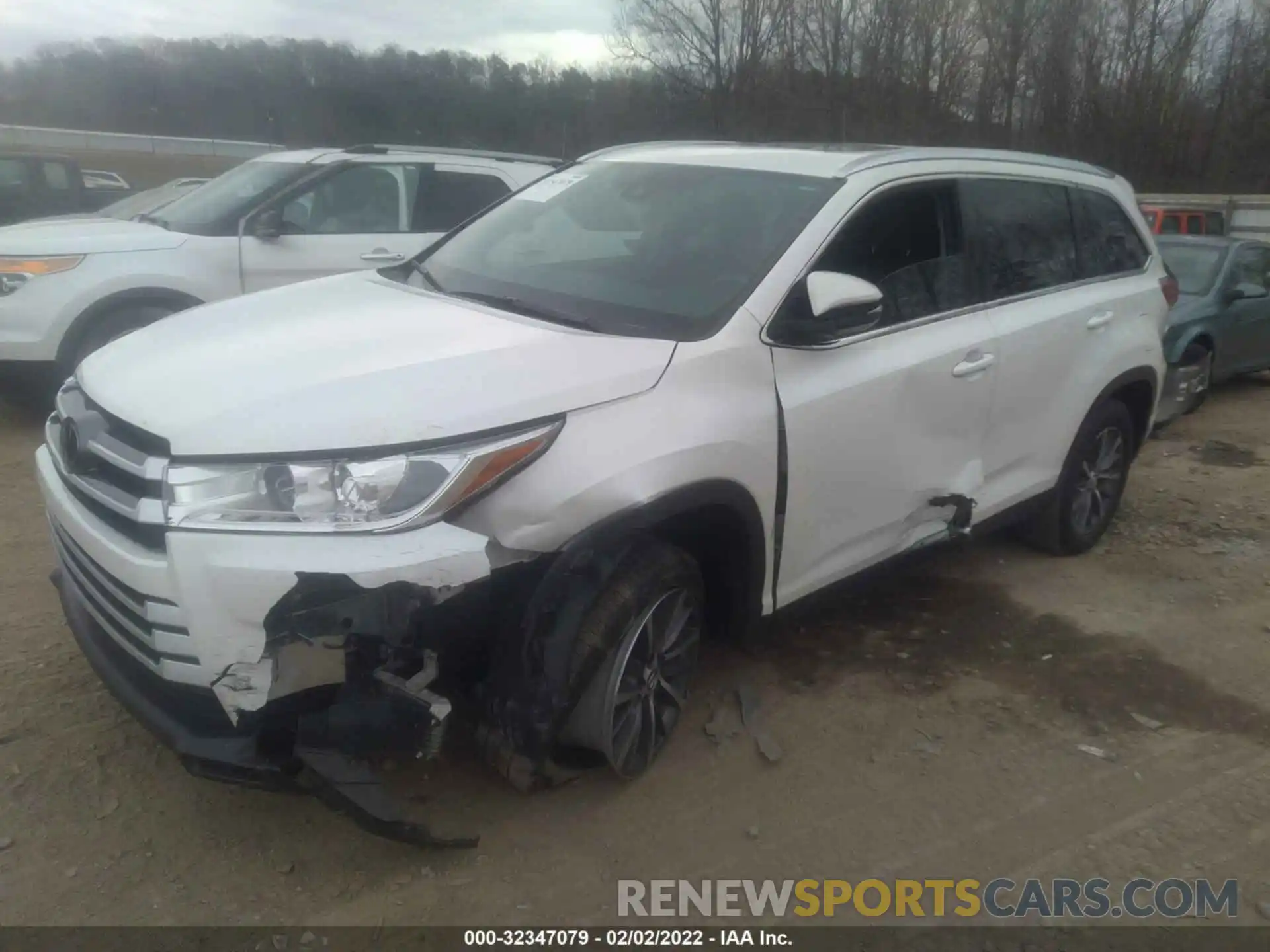 5 Photograph of a damaged car 5TDKZRFH0KS314036 TOYOTA HIGHLANDER 2019