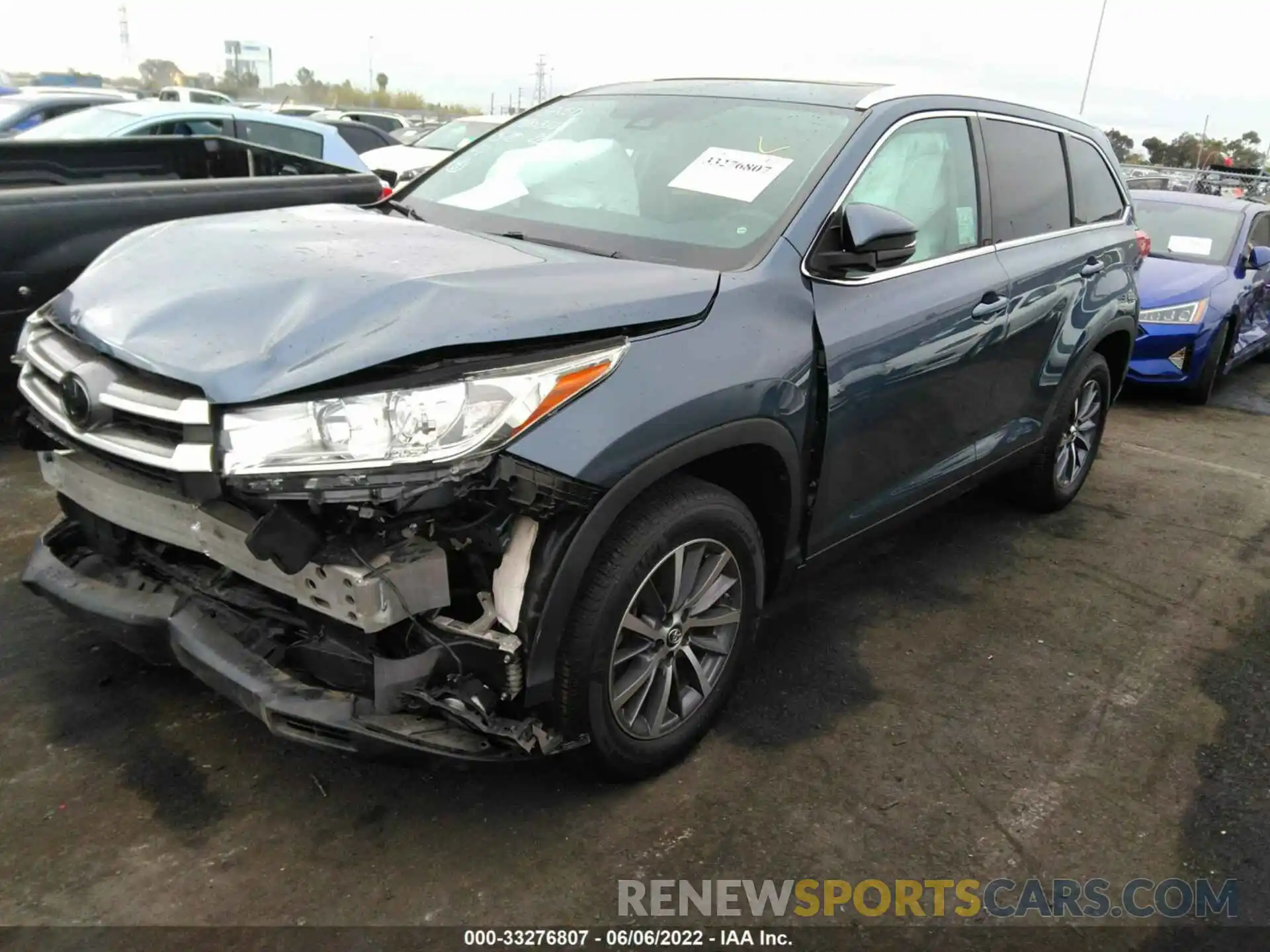 2 Фотография поврежденного автомобиля 5TDKZRFH0KS314747 TOYOTA HIGHLANDER 2019