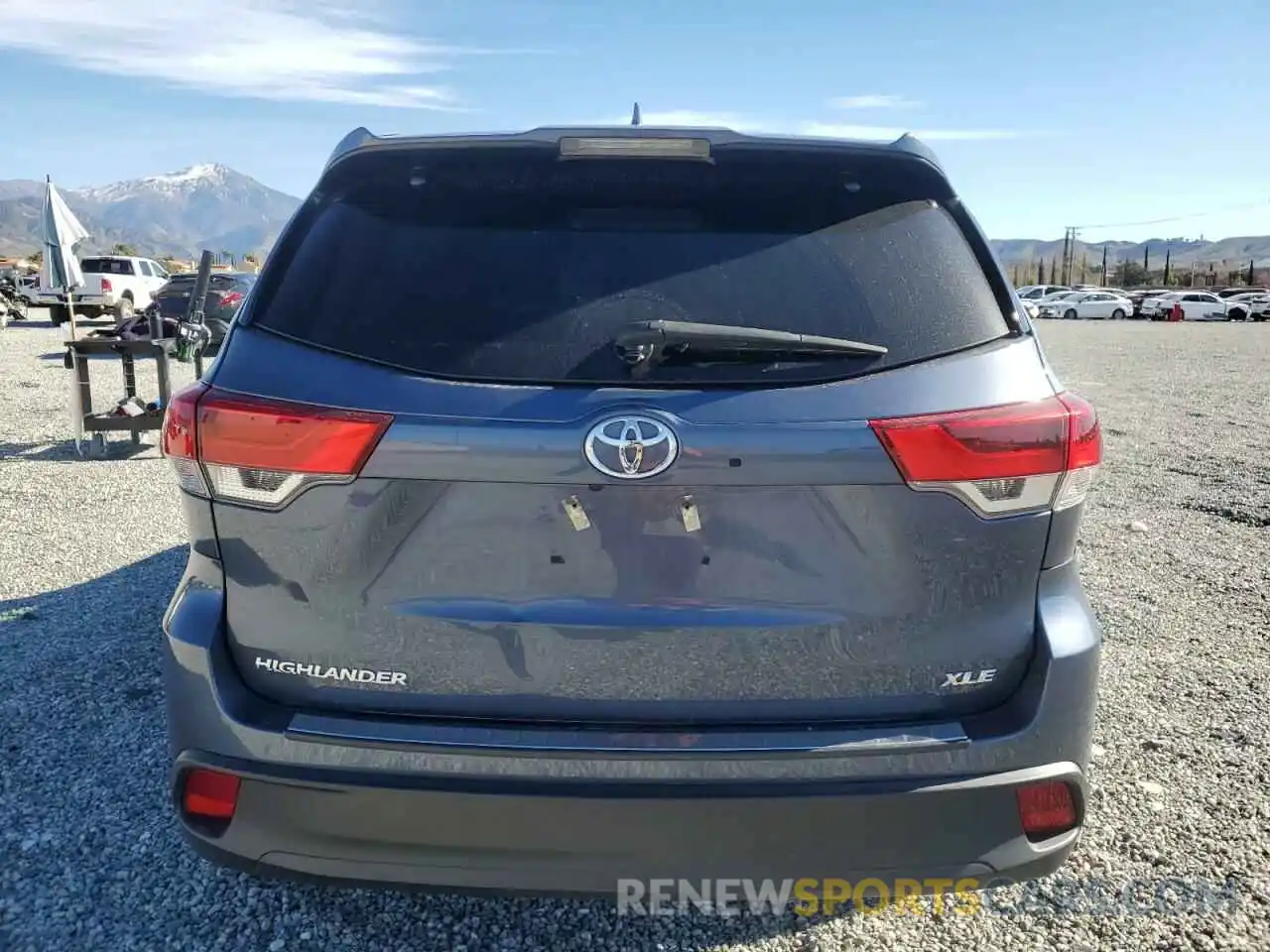 6 Photograph of a damaged car 5TDKZRFH0KS322671 TOYOTA HIGHLANDER 2019