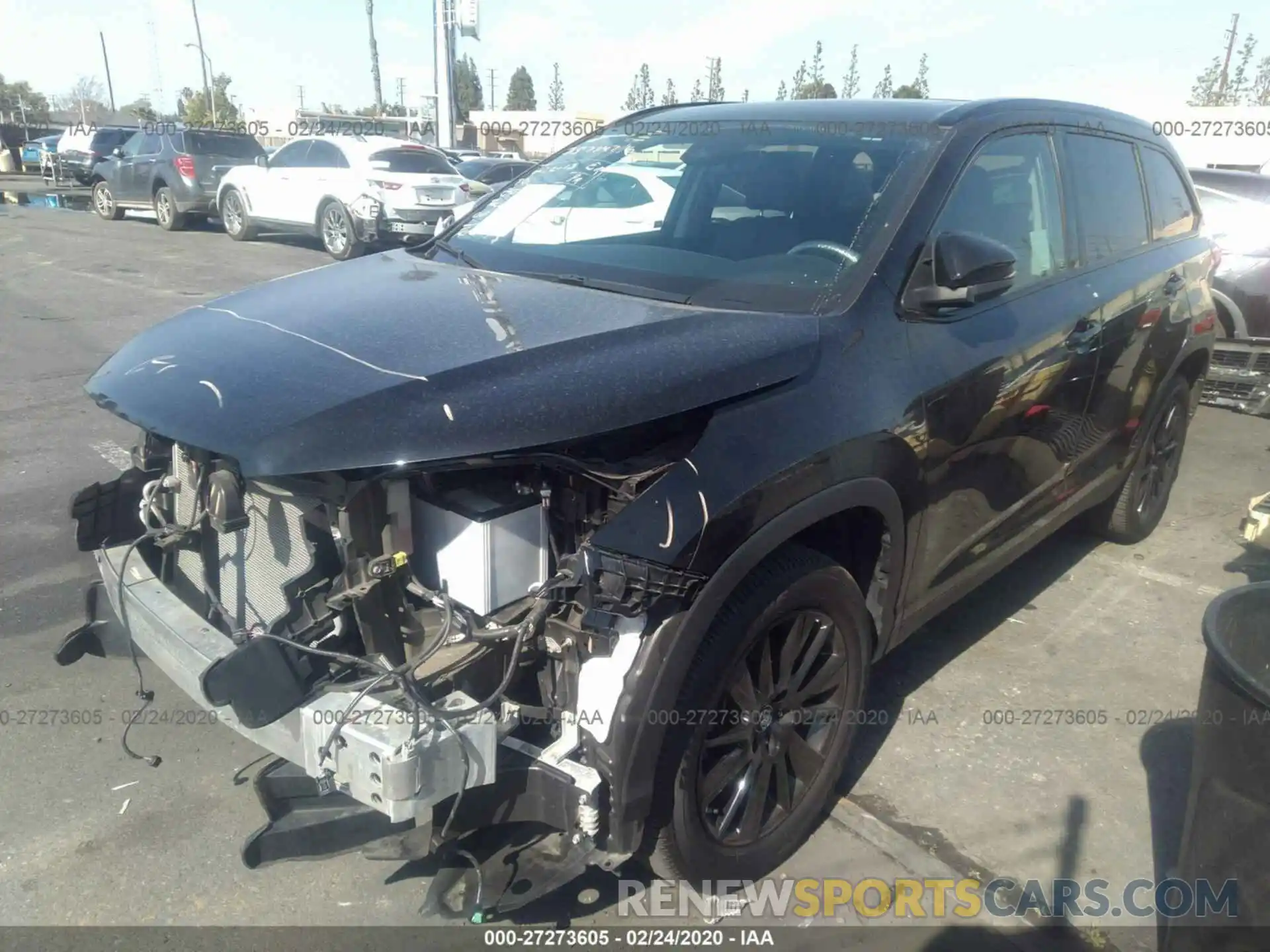 2 Photograph of a damaged car 5TDKZRFH0KS329023 TOYOTA HIGHLANDER 2019