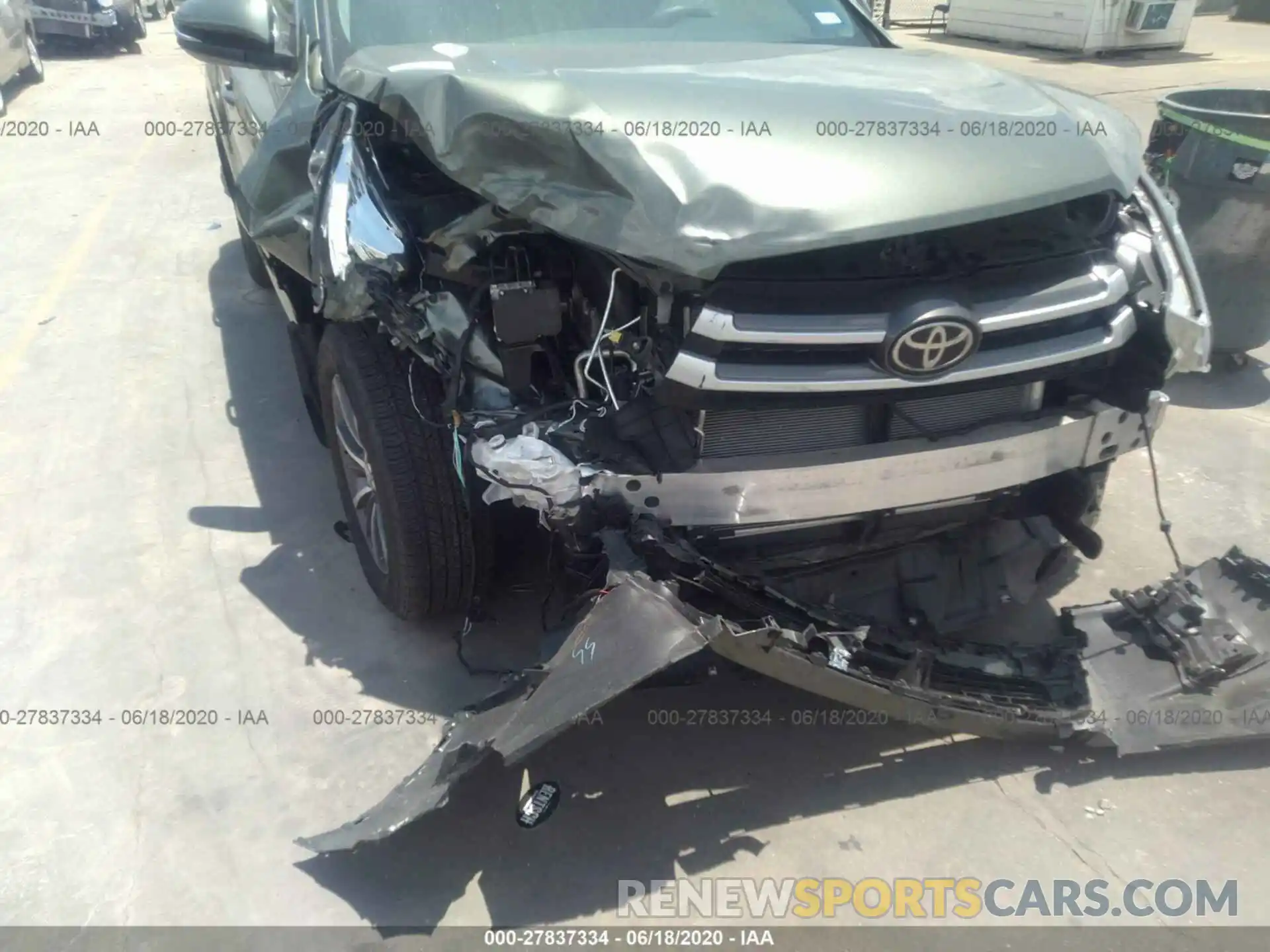 6 Фотография поврежденного автомобиля 5TDKZRFH0KS338661 TOYOTA HIGHLANDER 2019