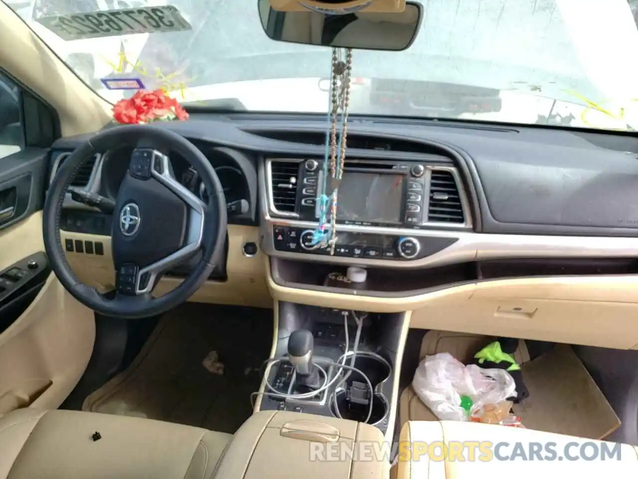 9 Фотография поврежденного автомобиля 5TDKZRFH0KS347442 TOYOTA HIGHLANDER 2019