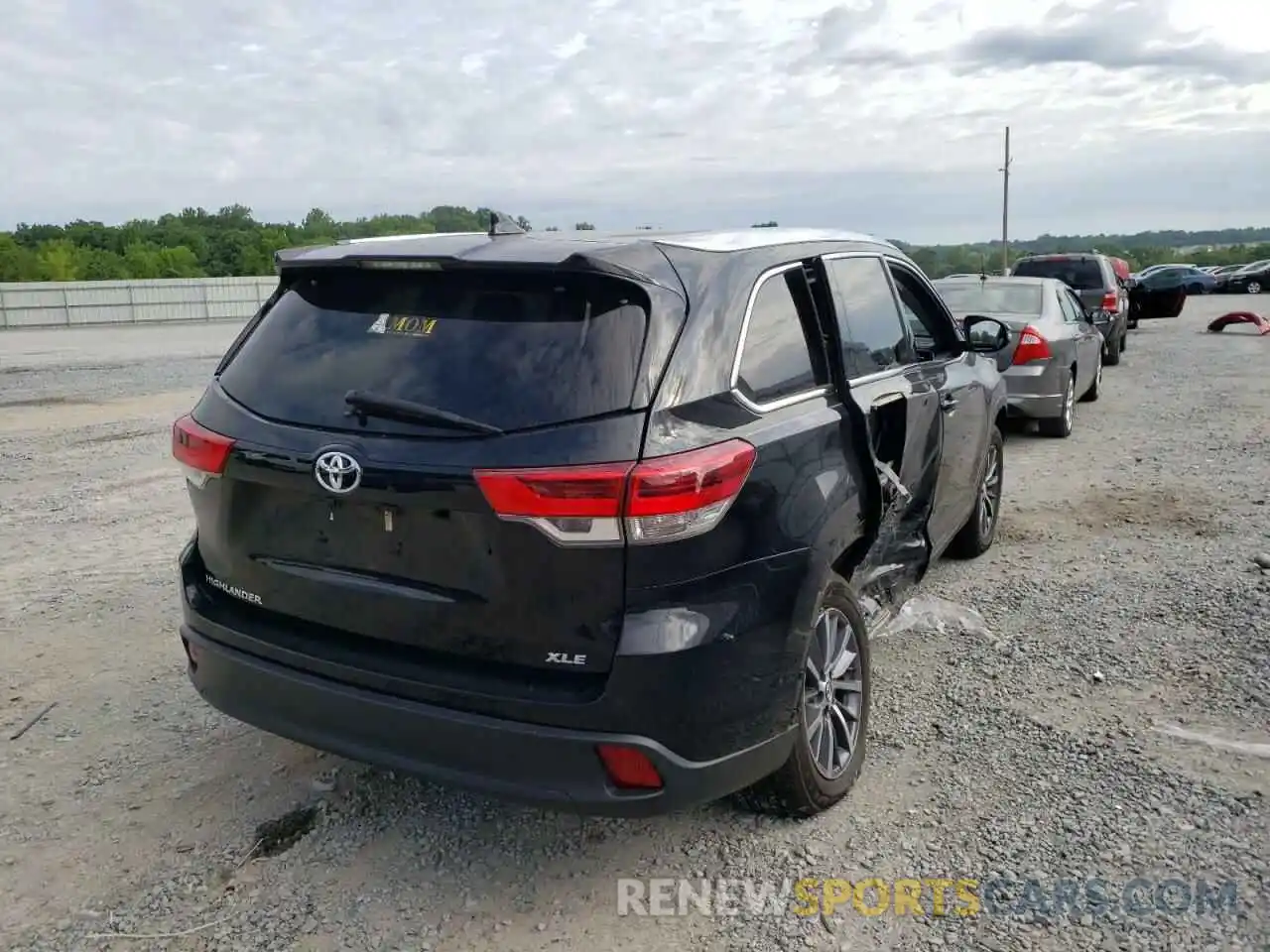 4 Фотография поврежденного автомобиля 5TDKZRFH0KS349580 TOYOTA HIGHLANDER 2019