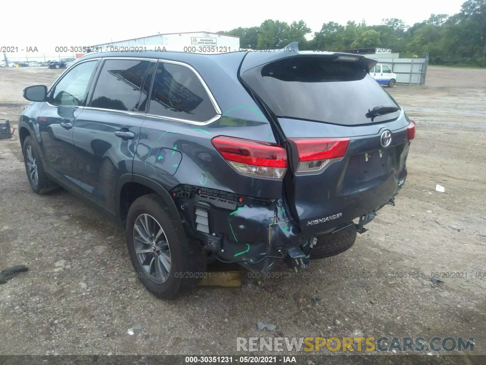 3 Фотография поврежденного автомобиля 5TDKZRFH0KS351071 TOYOTA HIGHLANDER 2019