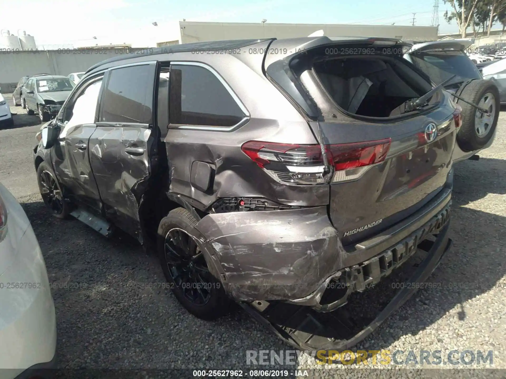 3 Фотография поврежденного автомобиля 5TDKZRFH0KS551318 TOYOTA HIGHLANDER 2019